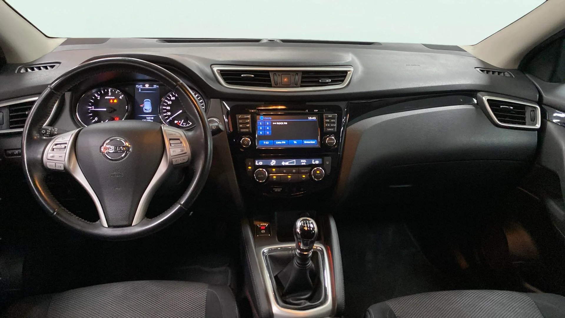 Nissan Qashqai 1.6dCi N-Connecta 4x2 - foto 6