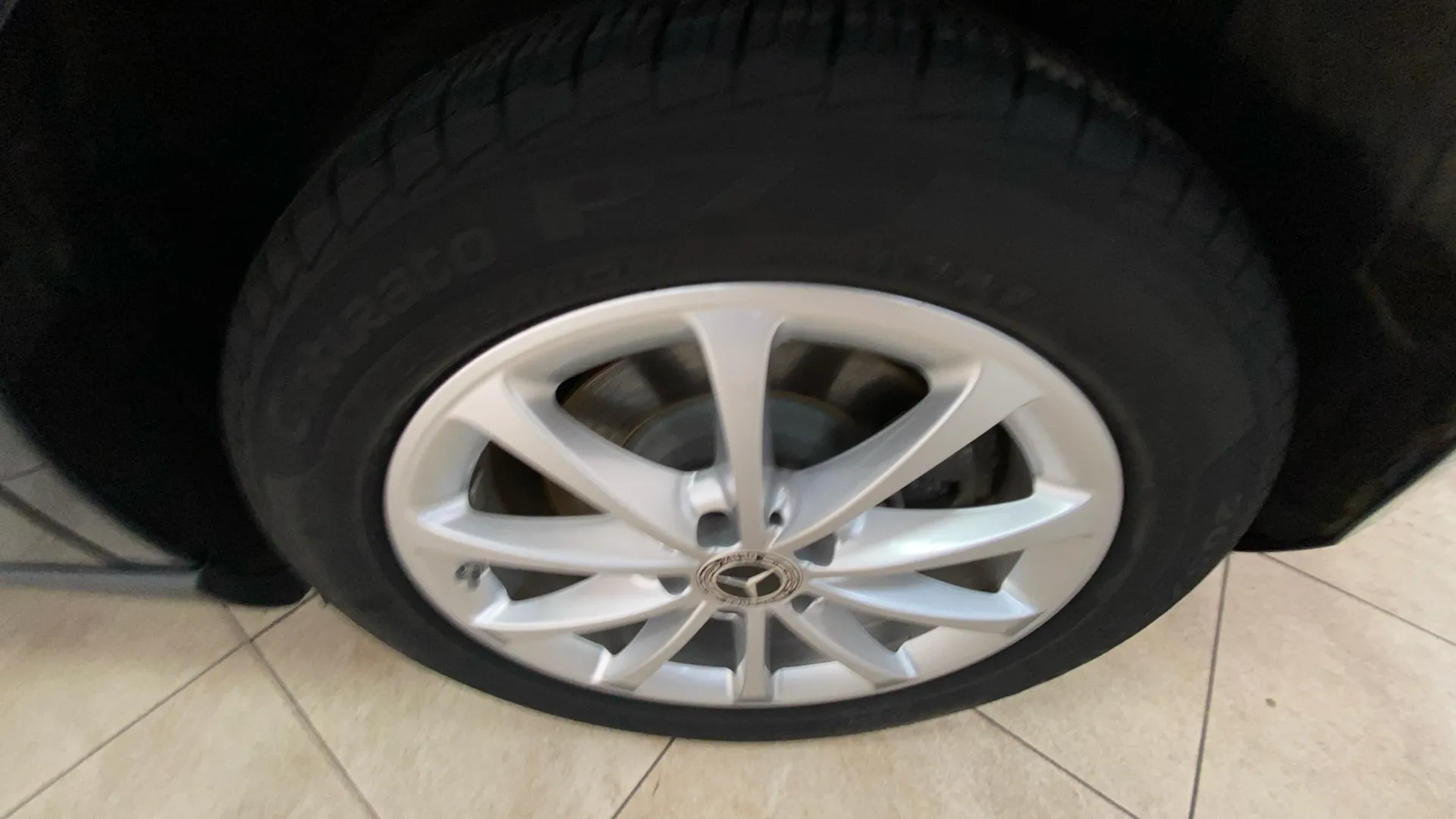 Mercedes-Benz Clase A A 250 e - foto 16
