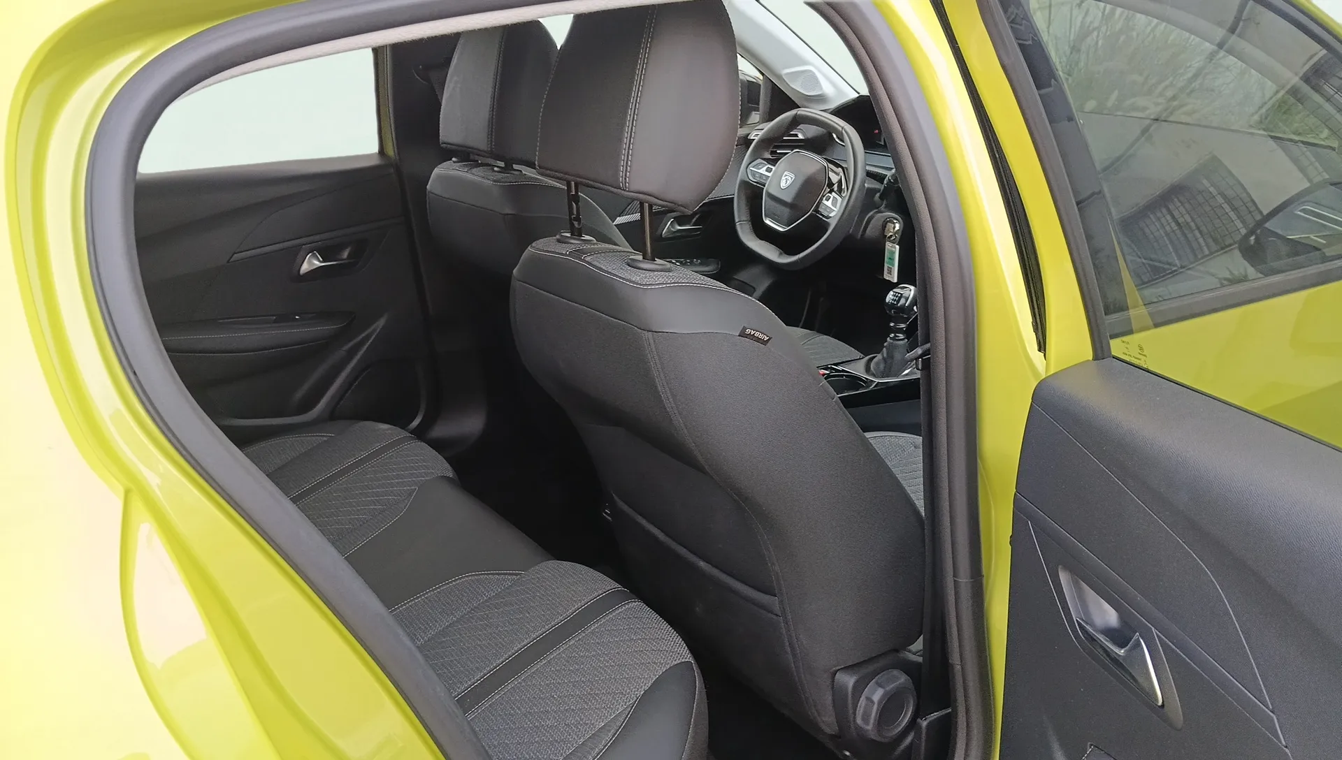 Peugeot 208 Allure Gasolina 100 - foto 23