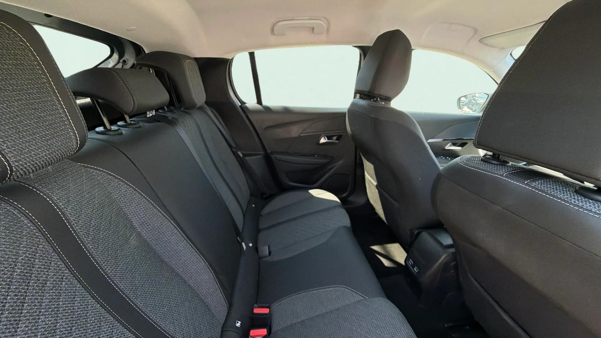 Peugeot 208 Allure Gasolina 100 - foto 18
