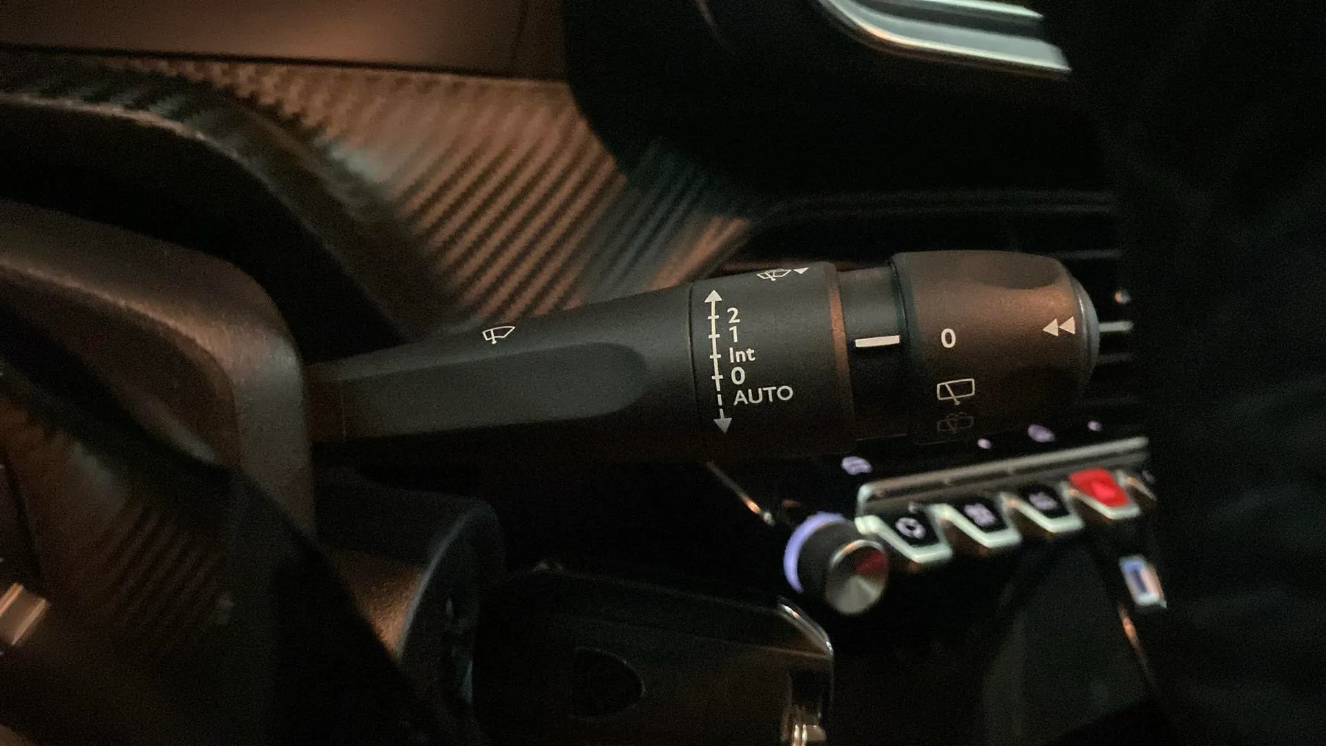 Peugeot 208 Allure Gasolina 100 - foto 15