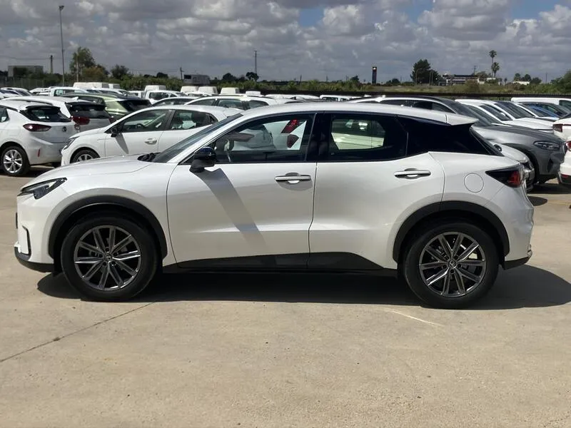 Lexus LBX 1.5 HEV Relax - foto 3
