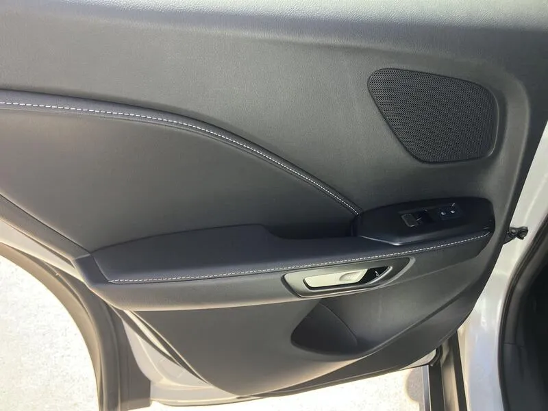 Lexus LBX 1.5 HEV Relax - foto 35