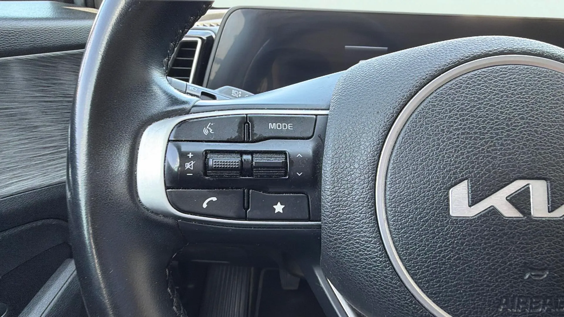 Kia Sportage 1.6 CRDi MHEV Business 4x2 - foto 14