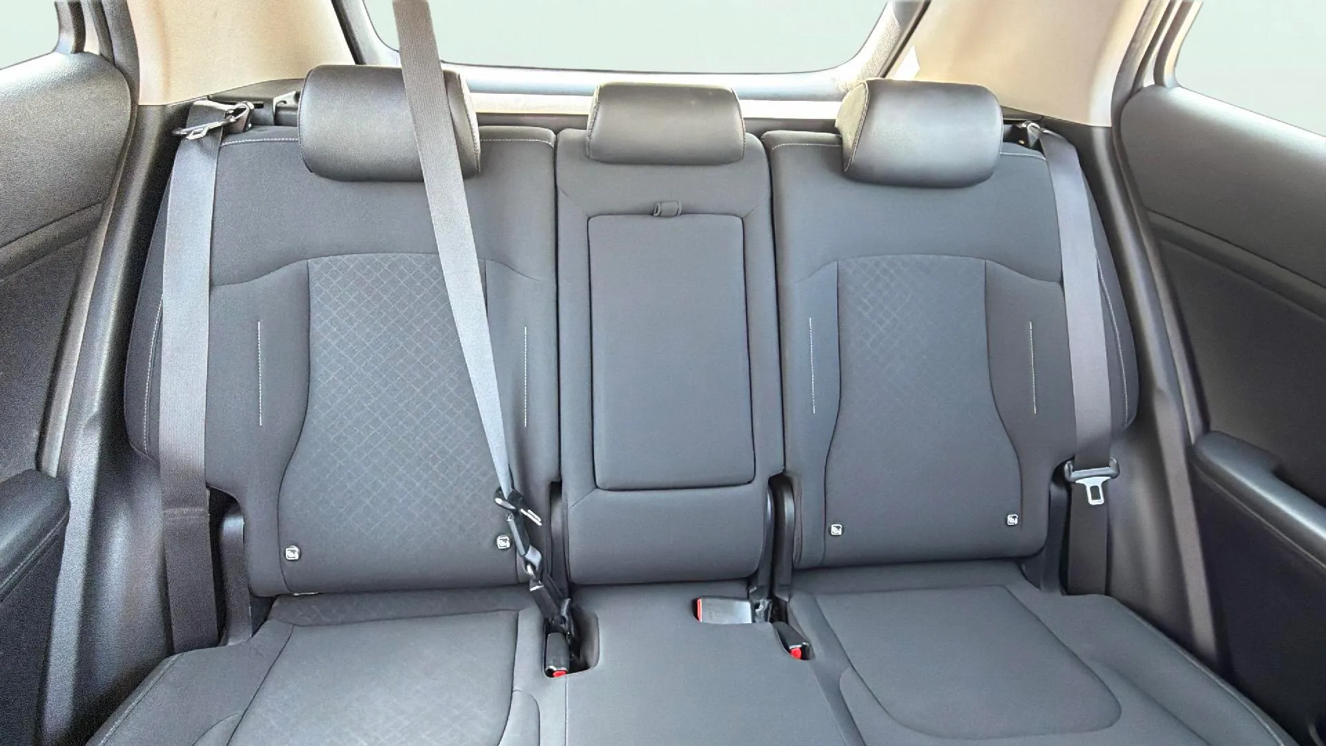 Kia Sportage 1.6 CRDi MHEV Business 4x2 - foto 20