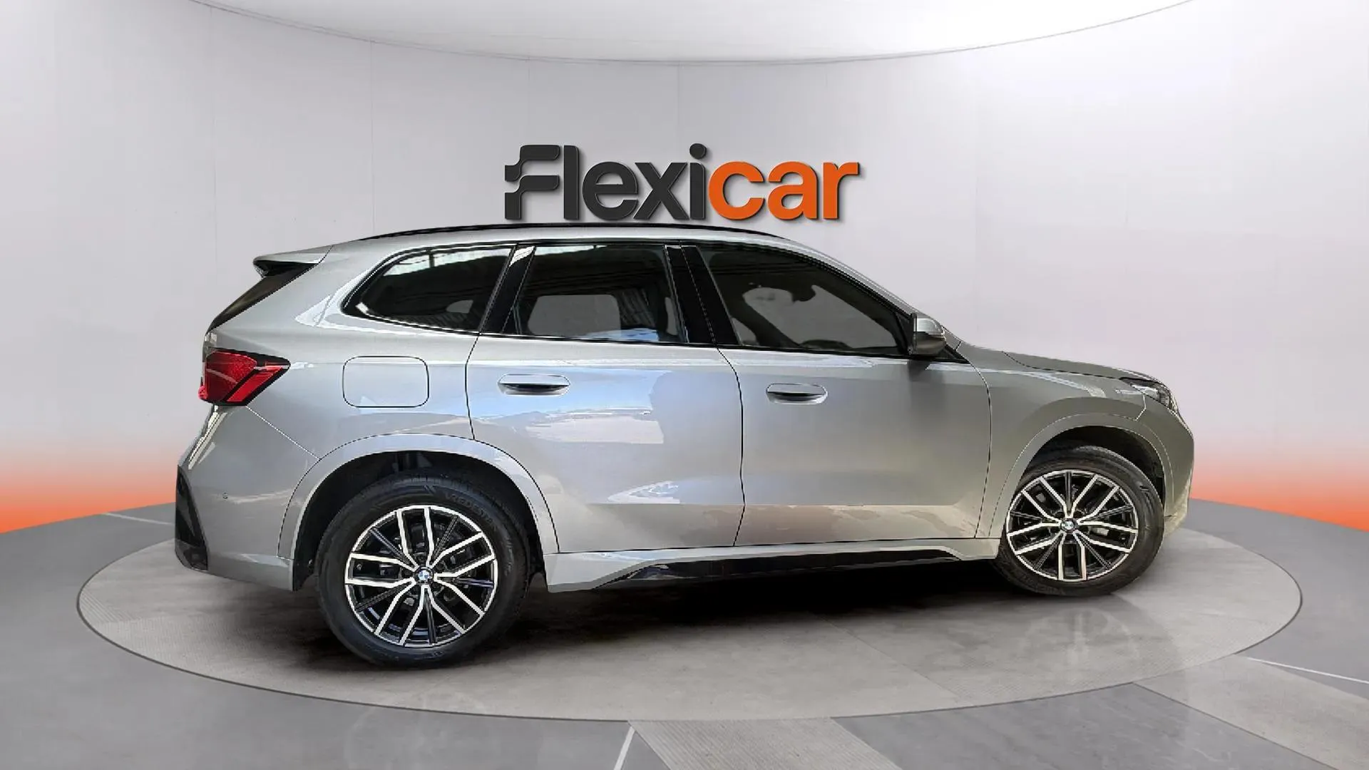 BMW X1 sDrive18d - foto 6