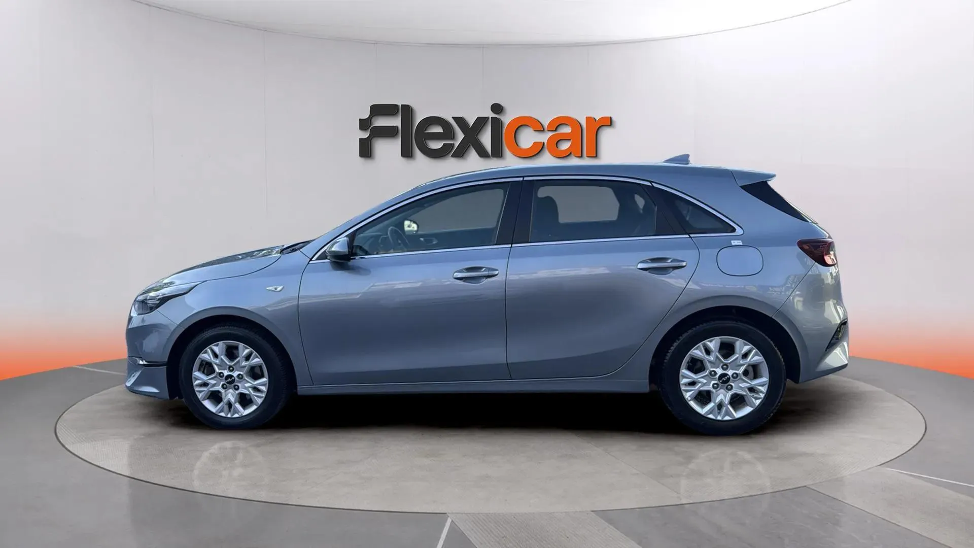 Kia Ceed Tourer 1.6 MHEV iMT Concept - foto 5