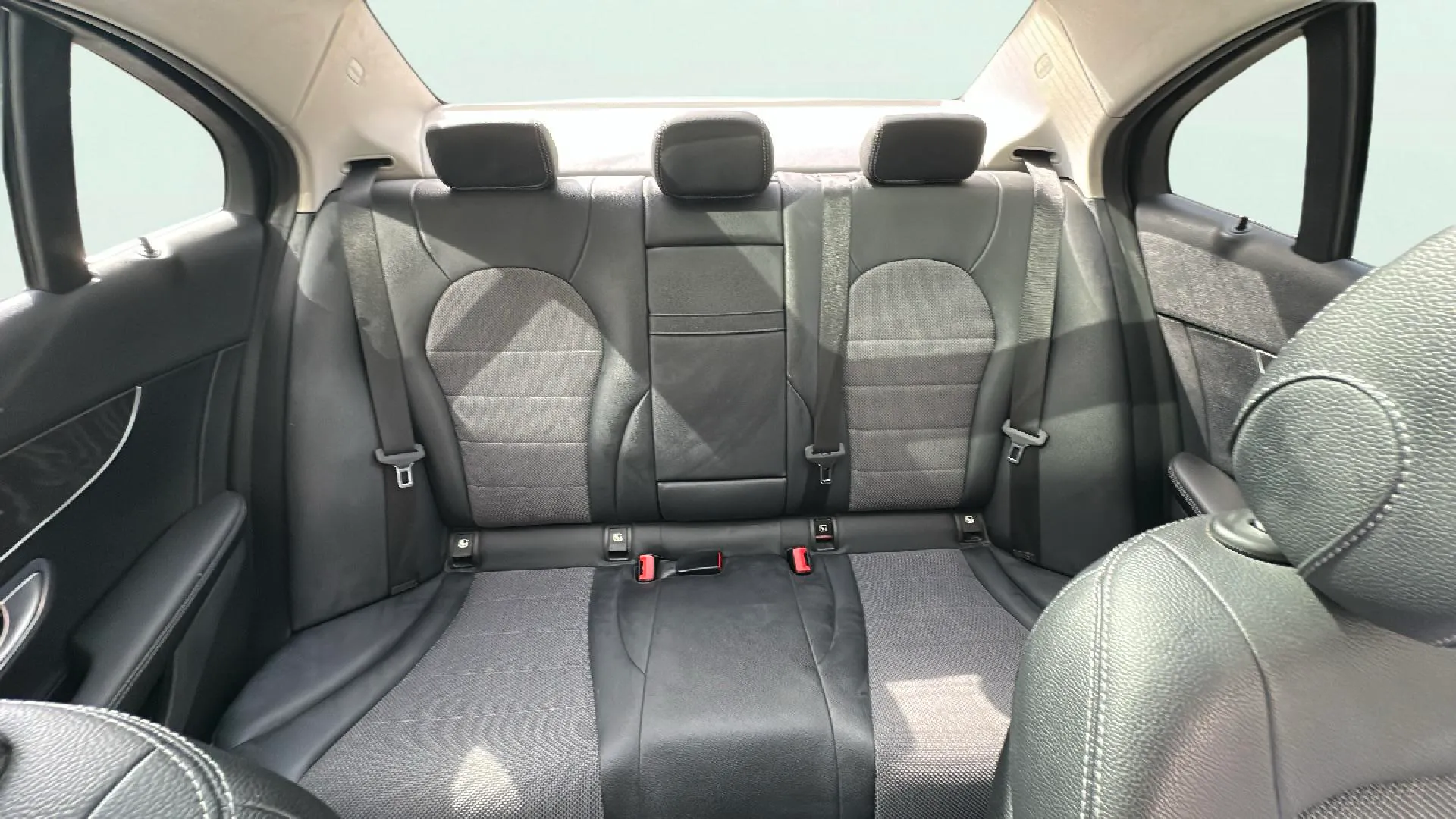 Mercedes-Benz Clase C C 220 d - foto 20