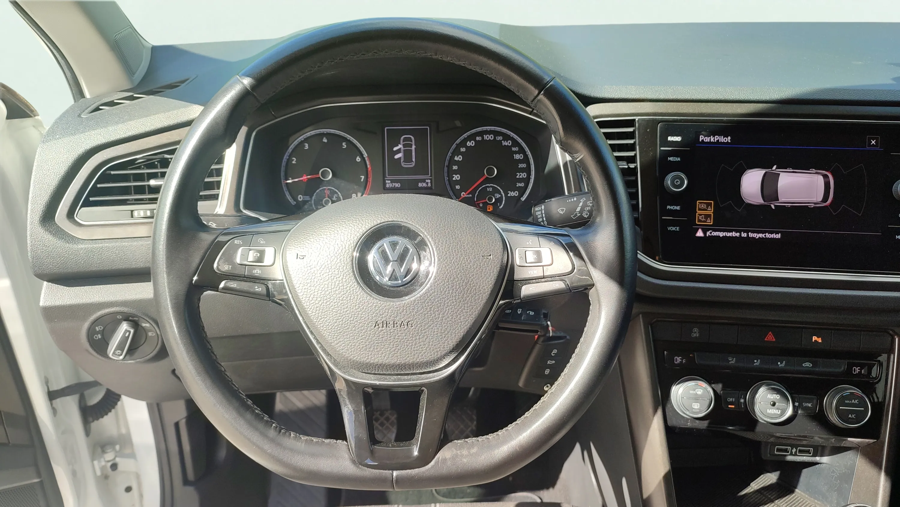 Volkswagen T-Roc Advance 1.0 TSI - foto 11