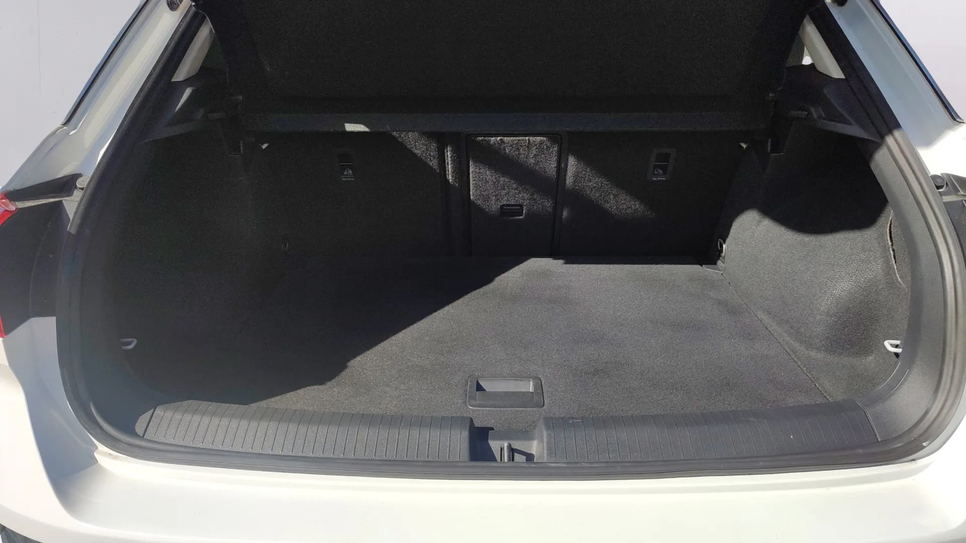 Volkswagen T-Roc Advance 1.0 TSI - foto 16