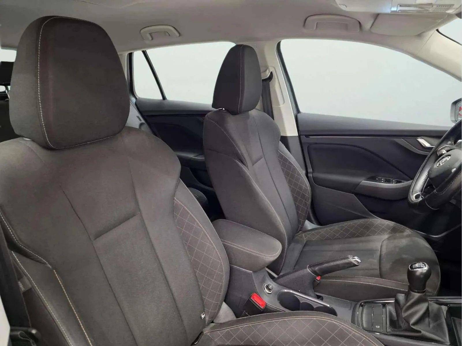 Škoda Scala 1.6 TDI Ambition - foto 12