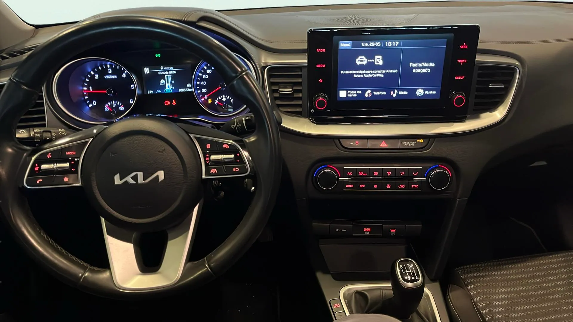 Kia Ceed 1.6 MHEV iMT Drive - foto 17