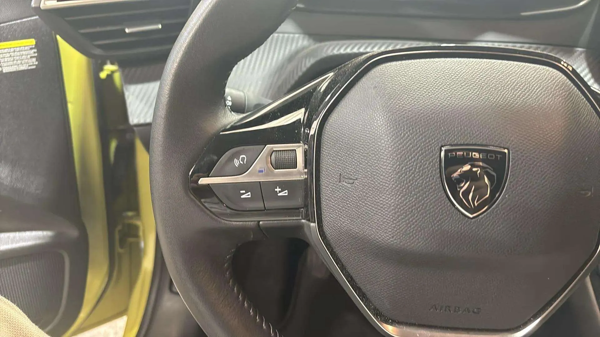 Peugeot 208 Allure Gasolina 100 - foto 12