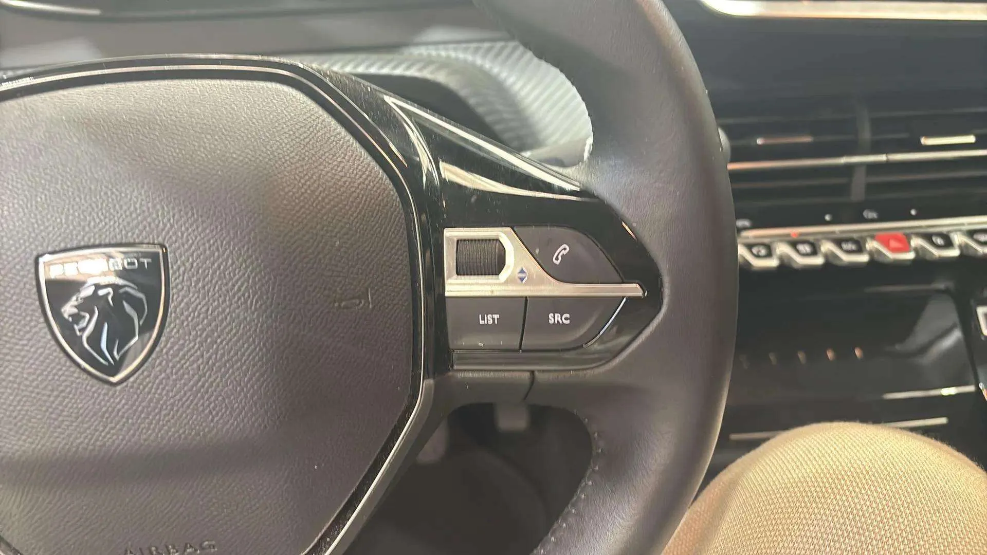 Peugeot 208 Allure Gasolina 100 - foto 13