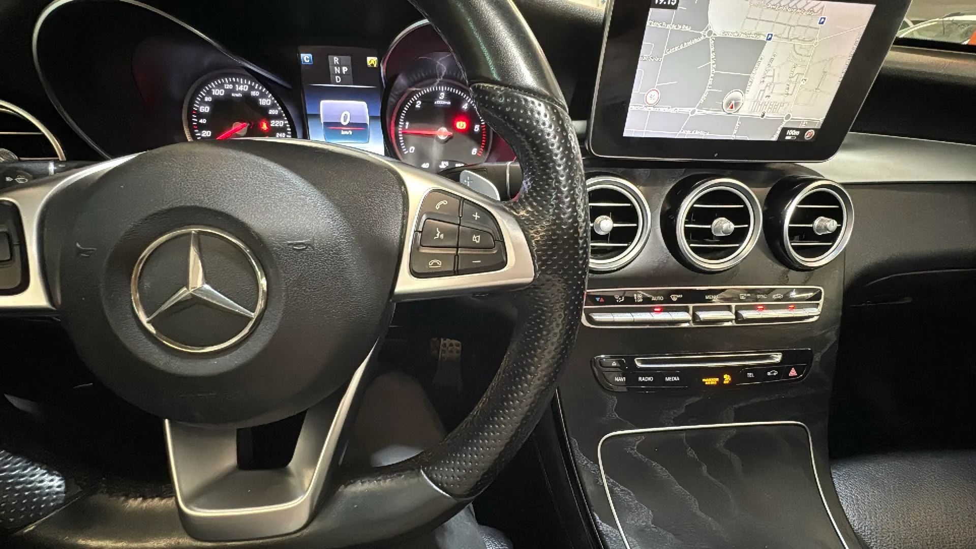 Mercedes-Benz GLC 250 d 4MATIC - foto 21