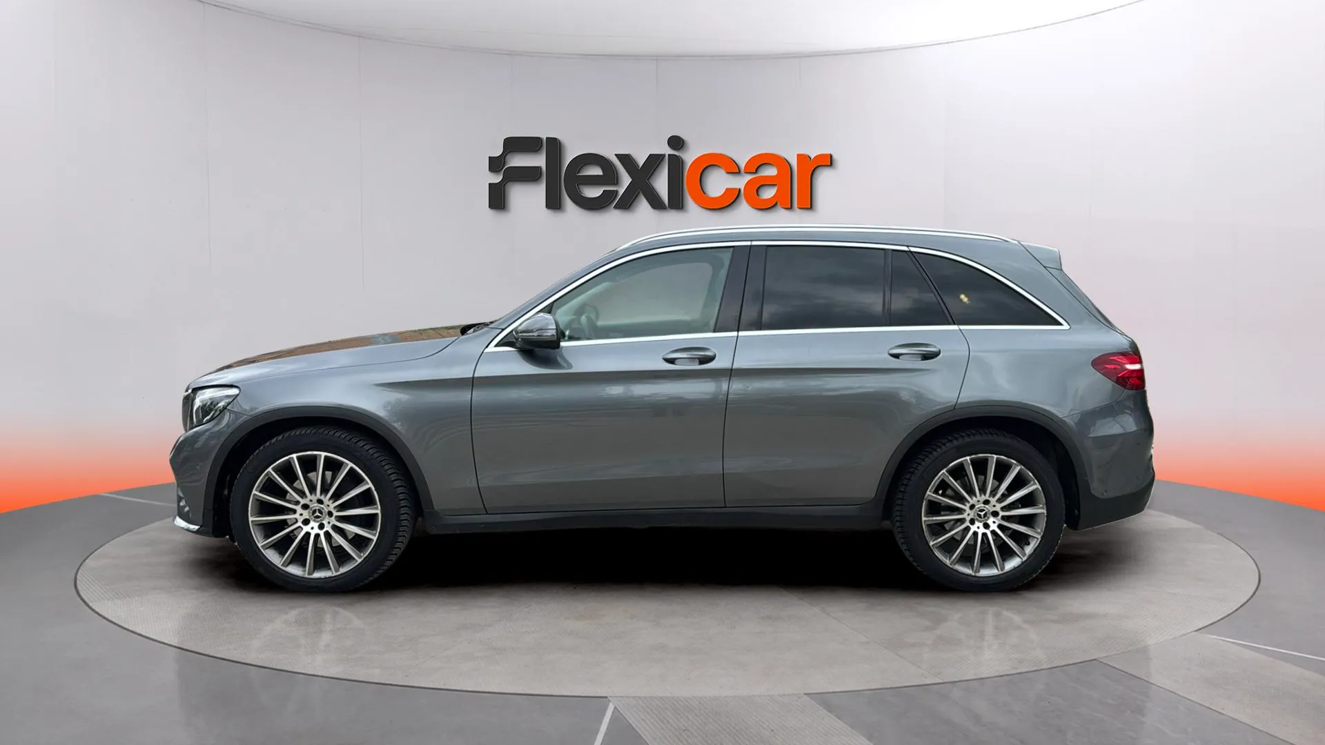 Mercedes-Benz GLC 250 d 4MATIC - foto 4