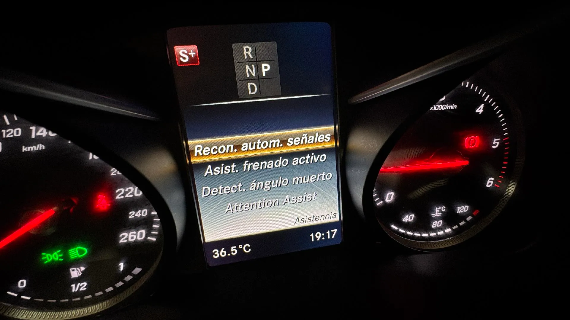 Mercedes-Benz GLC 250 d 4MATIC - foto 27