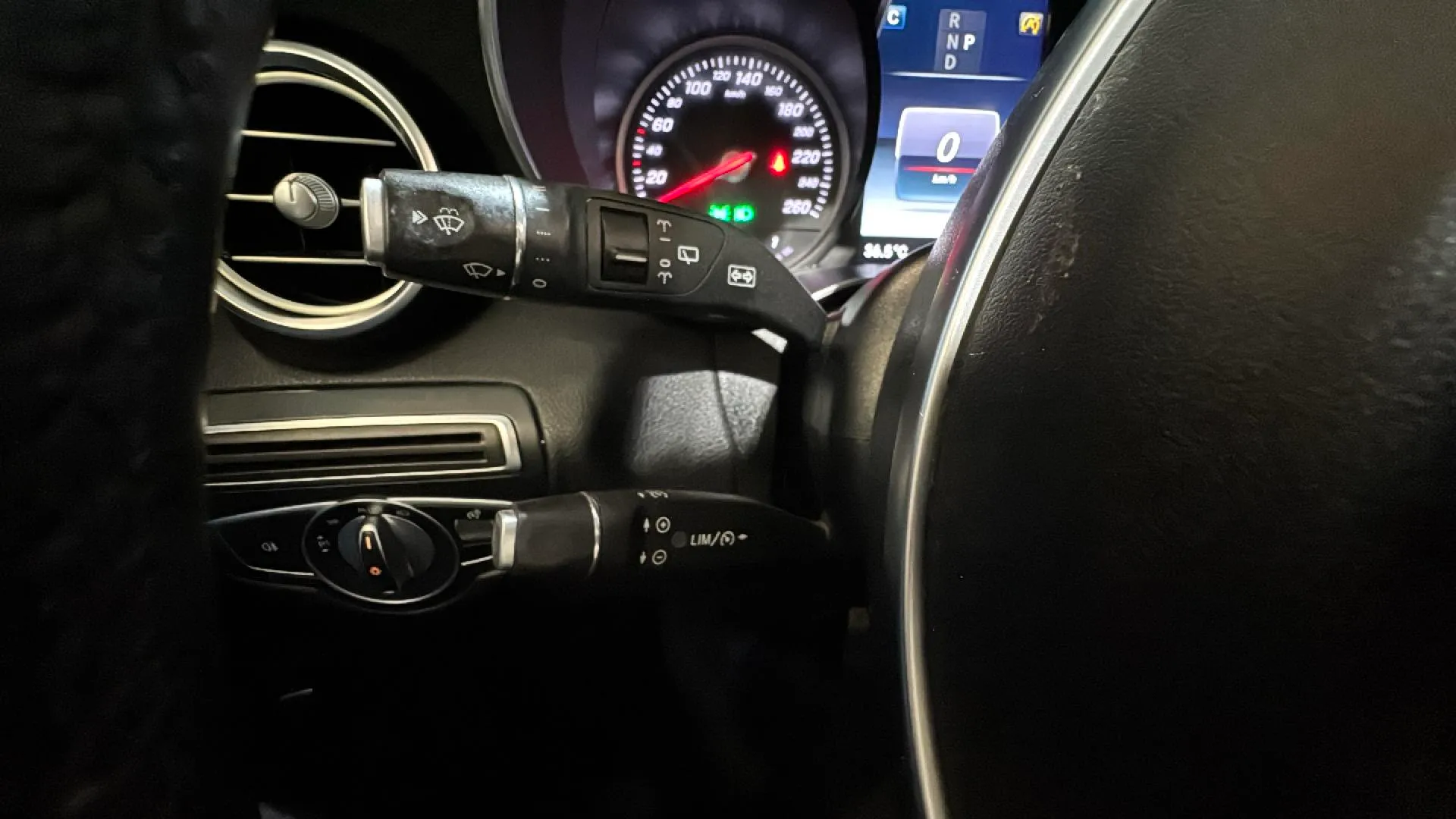 Mercedes-Benz GLC 250 d 4MATIC - foto 22