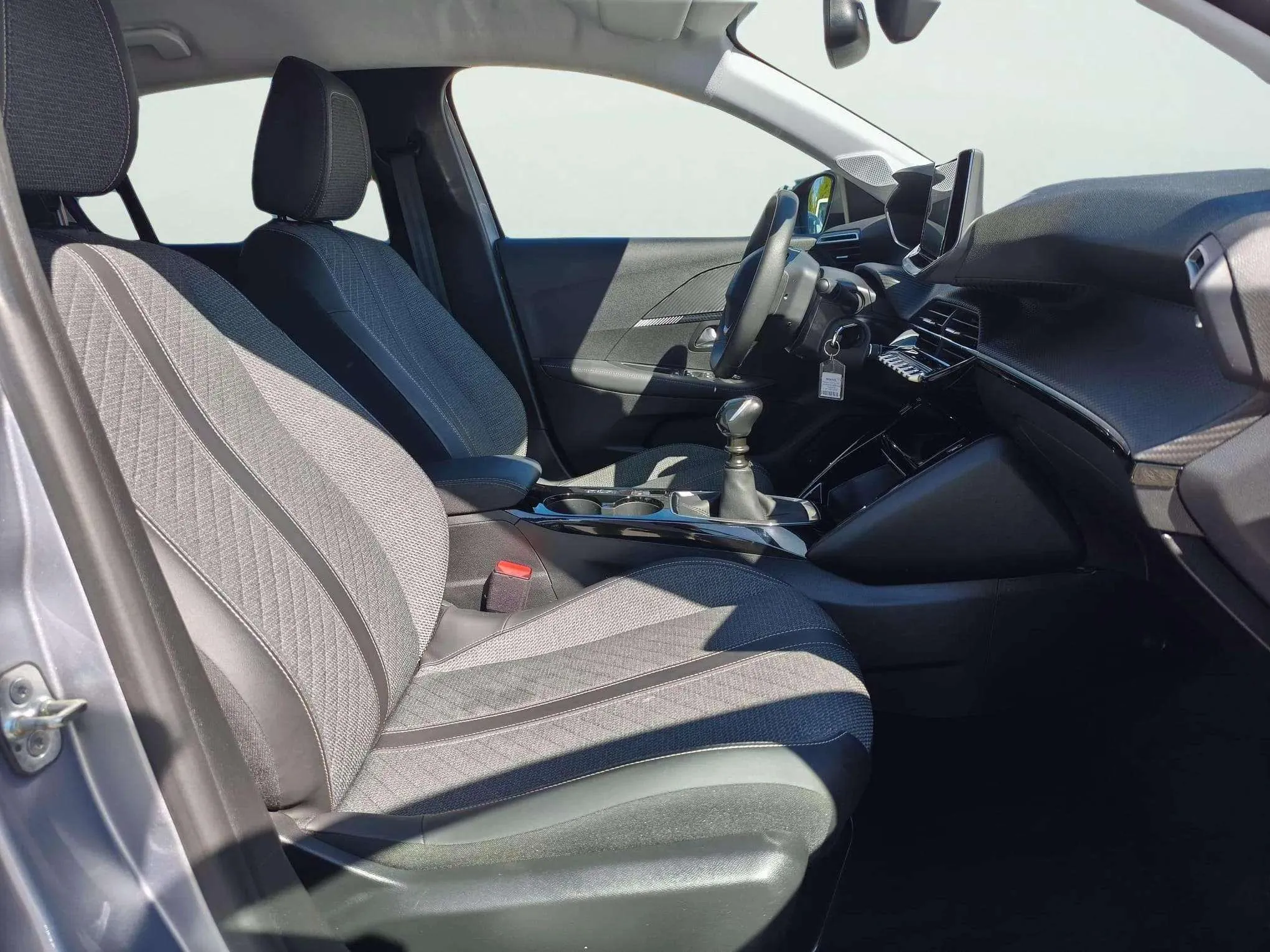 Peugeot 208 Allure Gasolina 100 - foto 13