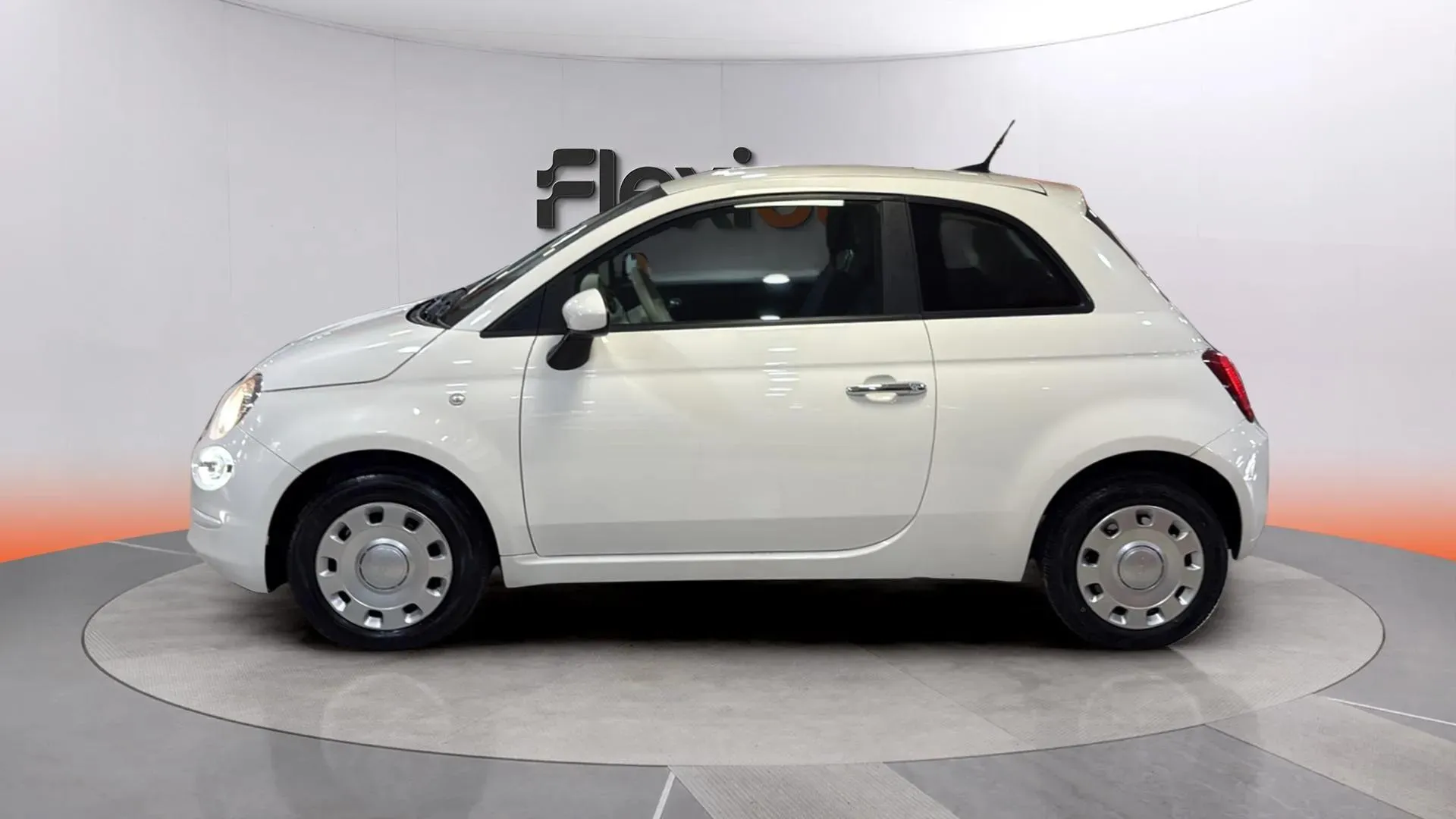 Fiat 500 Club 1.0 Hybrid - foto 4