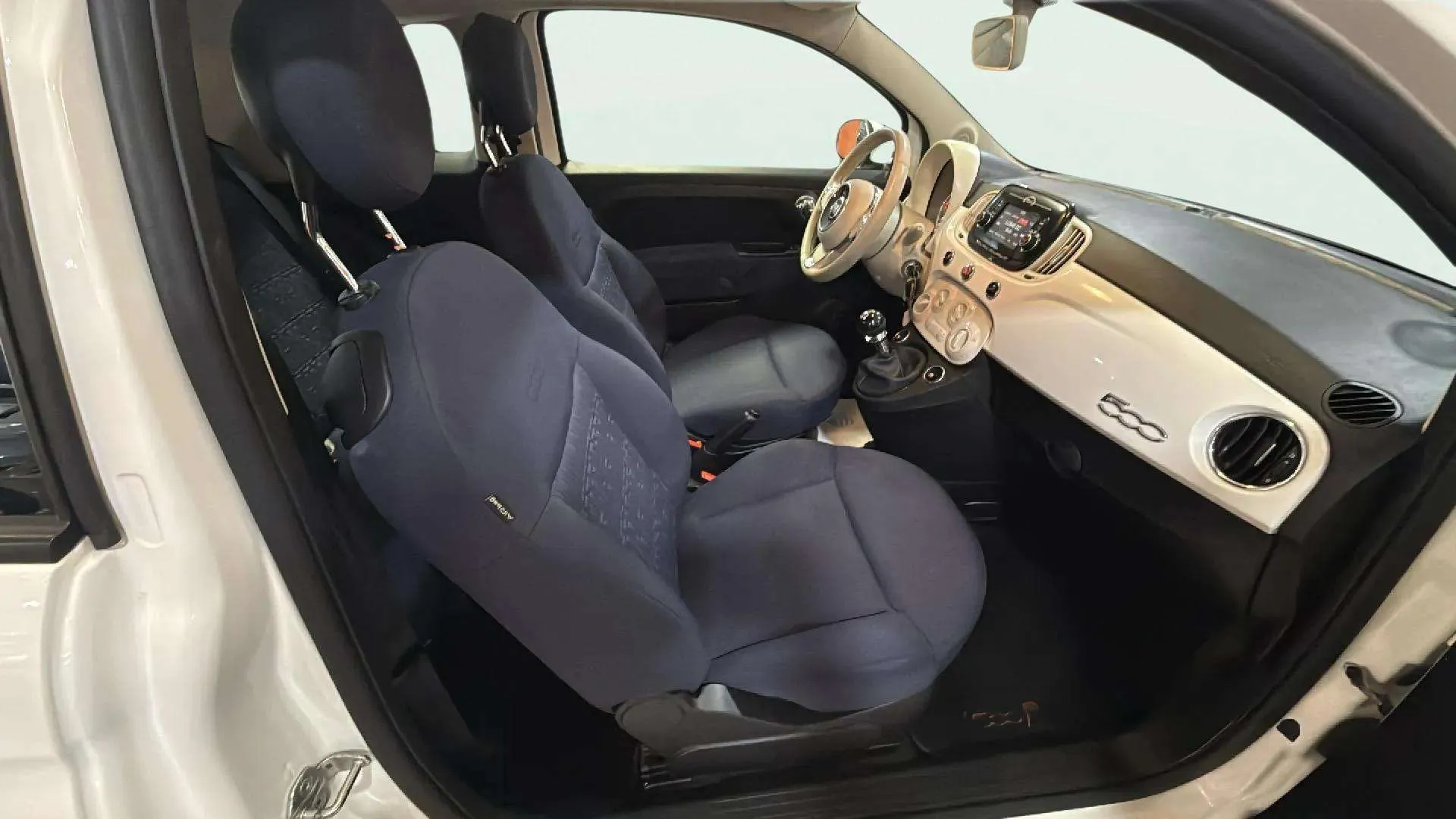 Fiat 500 Club 1.0 Hybrid - foto 12