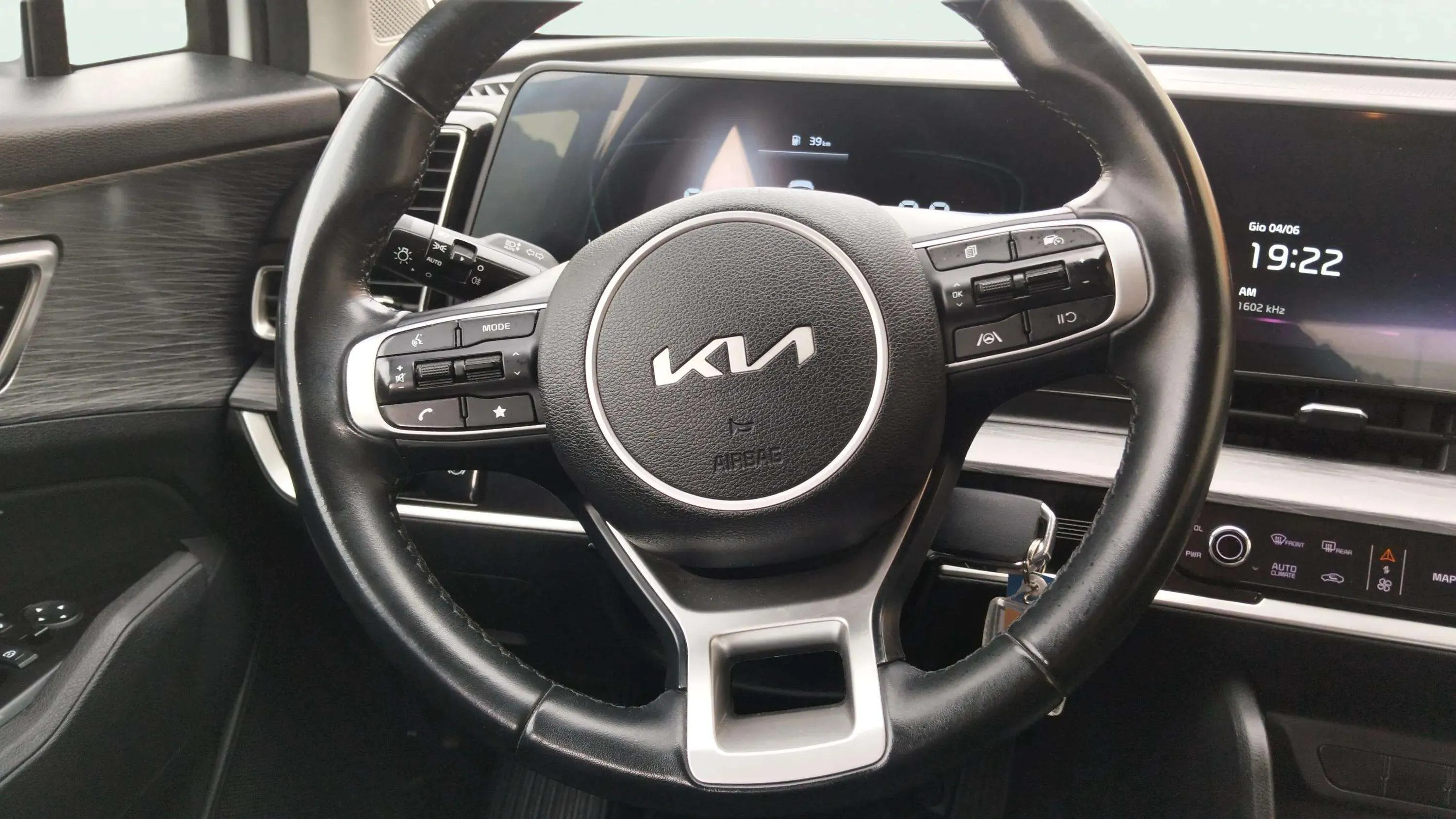 Kia Sportage 1.6 CRDi MHEV Business 4x2 - foto 8