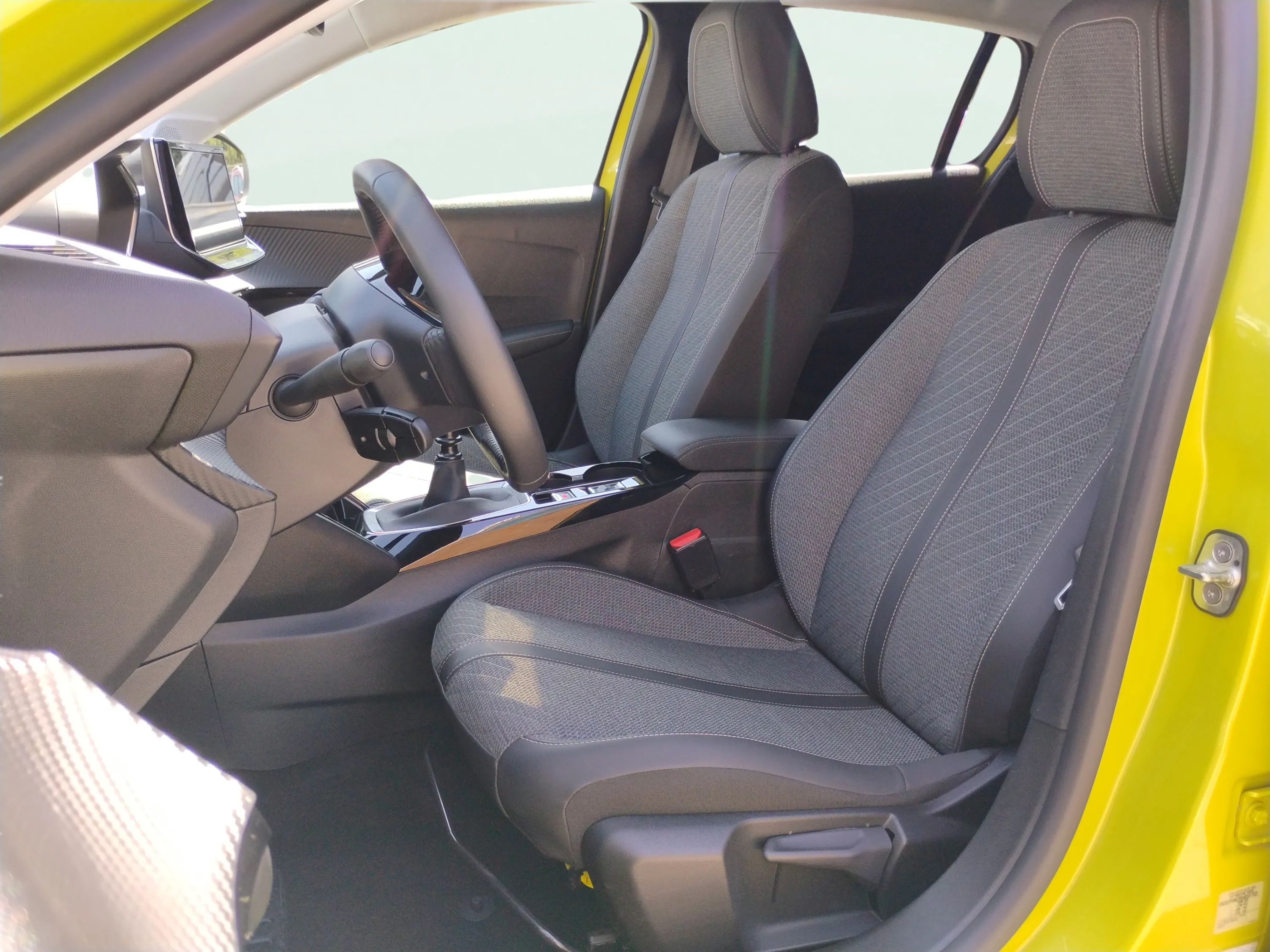 Peugeot 208 Allure Gasolina 100 - foto 18
