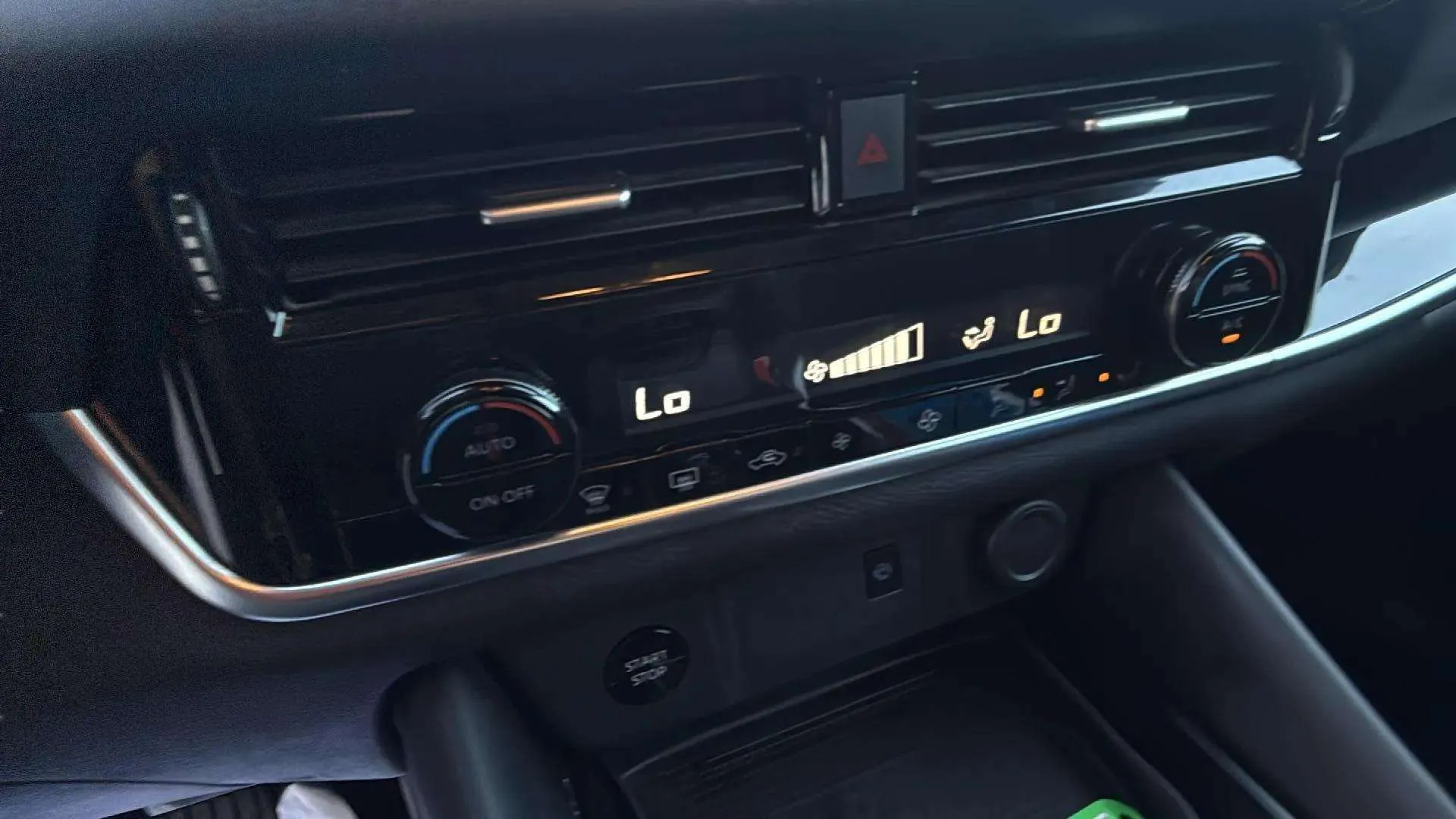 Nissan Qashqai E-POWER N-Connecta - foto 24