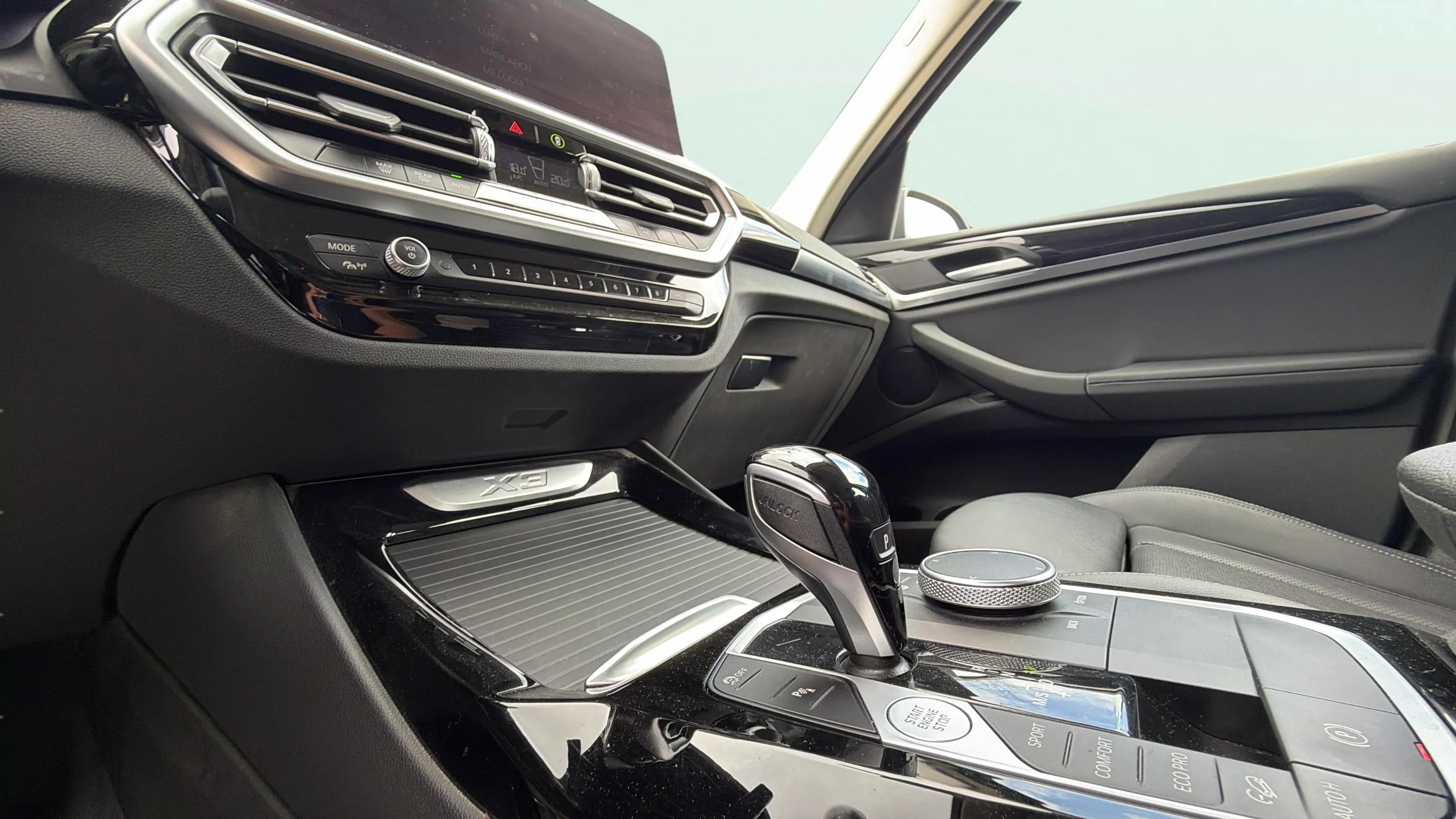 BMW X3 xDrive20i xLine - foto 30