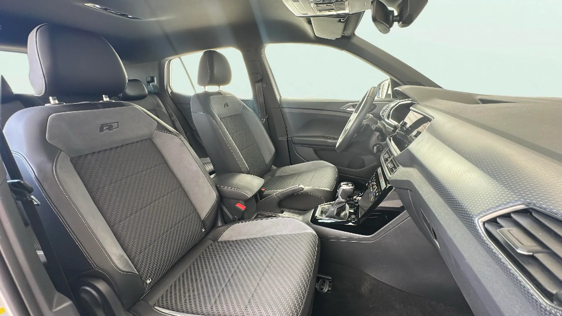 Volkswagen T-Cross Advance 1.5 TSI DSG - foto 17