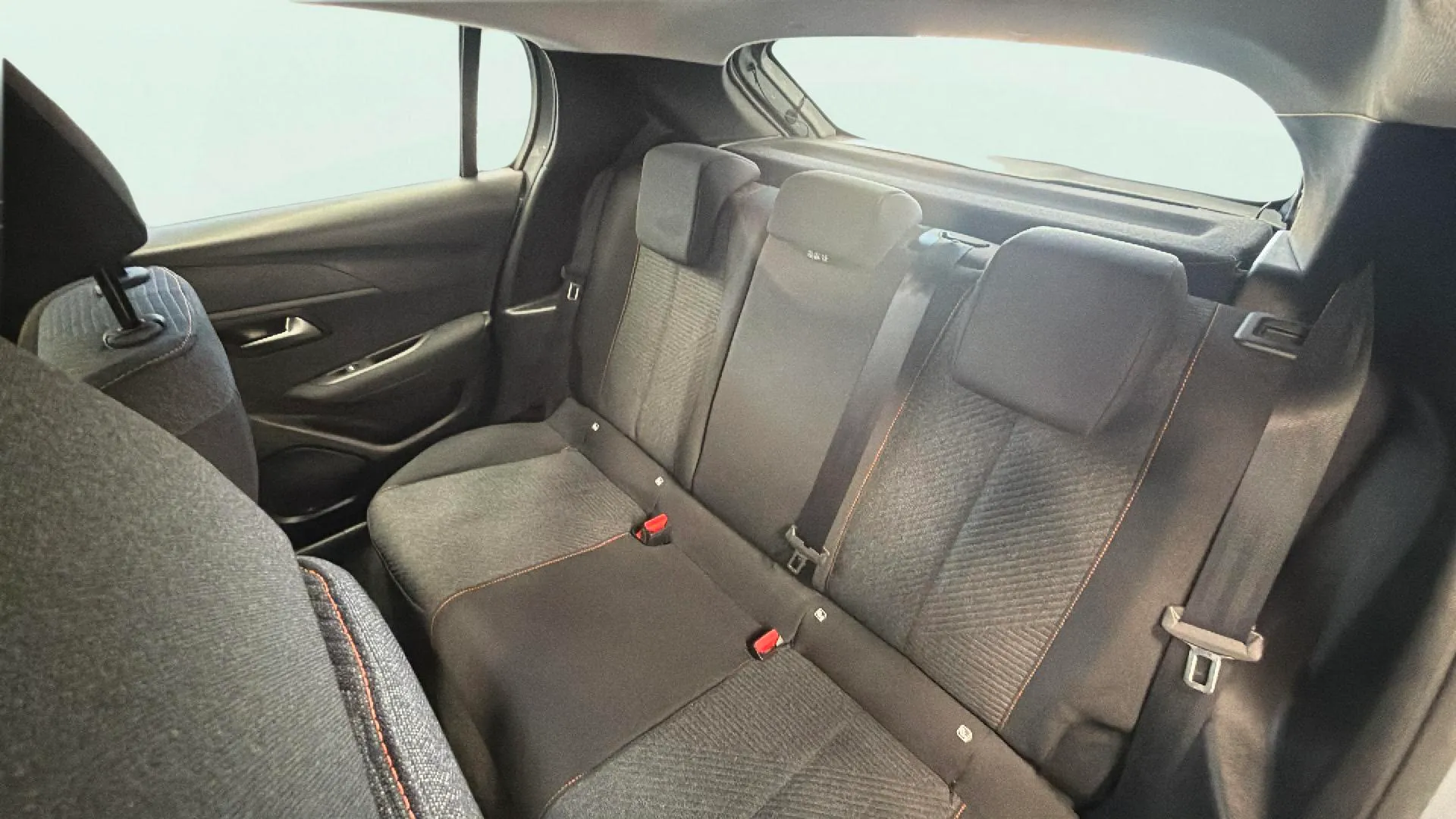 Peugeot 208 Style Hybrid 110 eDCS6 - foto 18