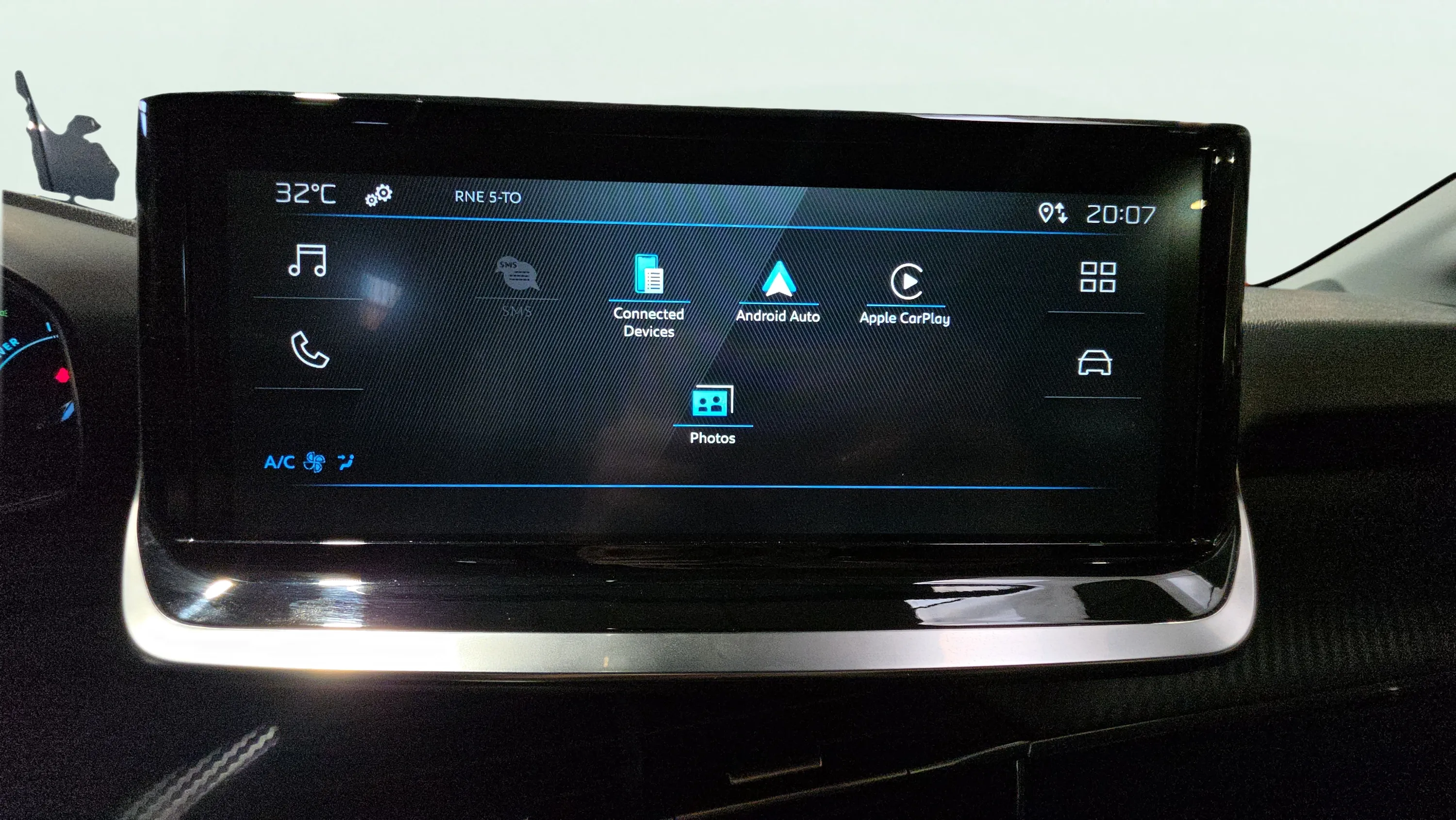 Peugeot 208 Style Hybrid 110 eDCS6 - foto 12