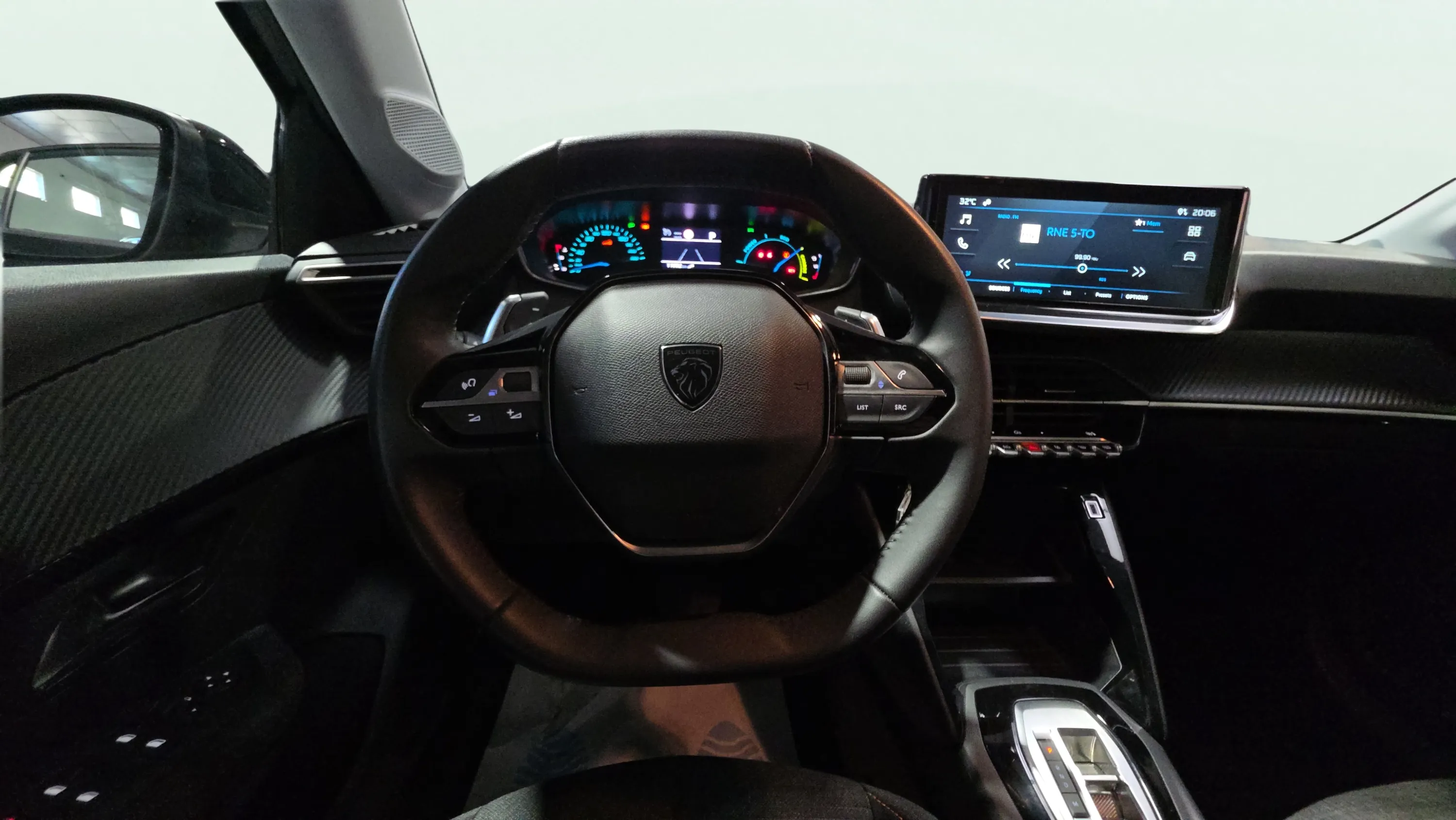 Peugeot 208 Style Hybrid 110 eDCS6 - foto 16