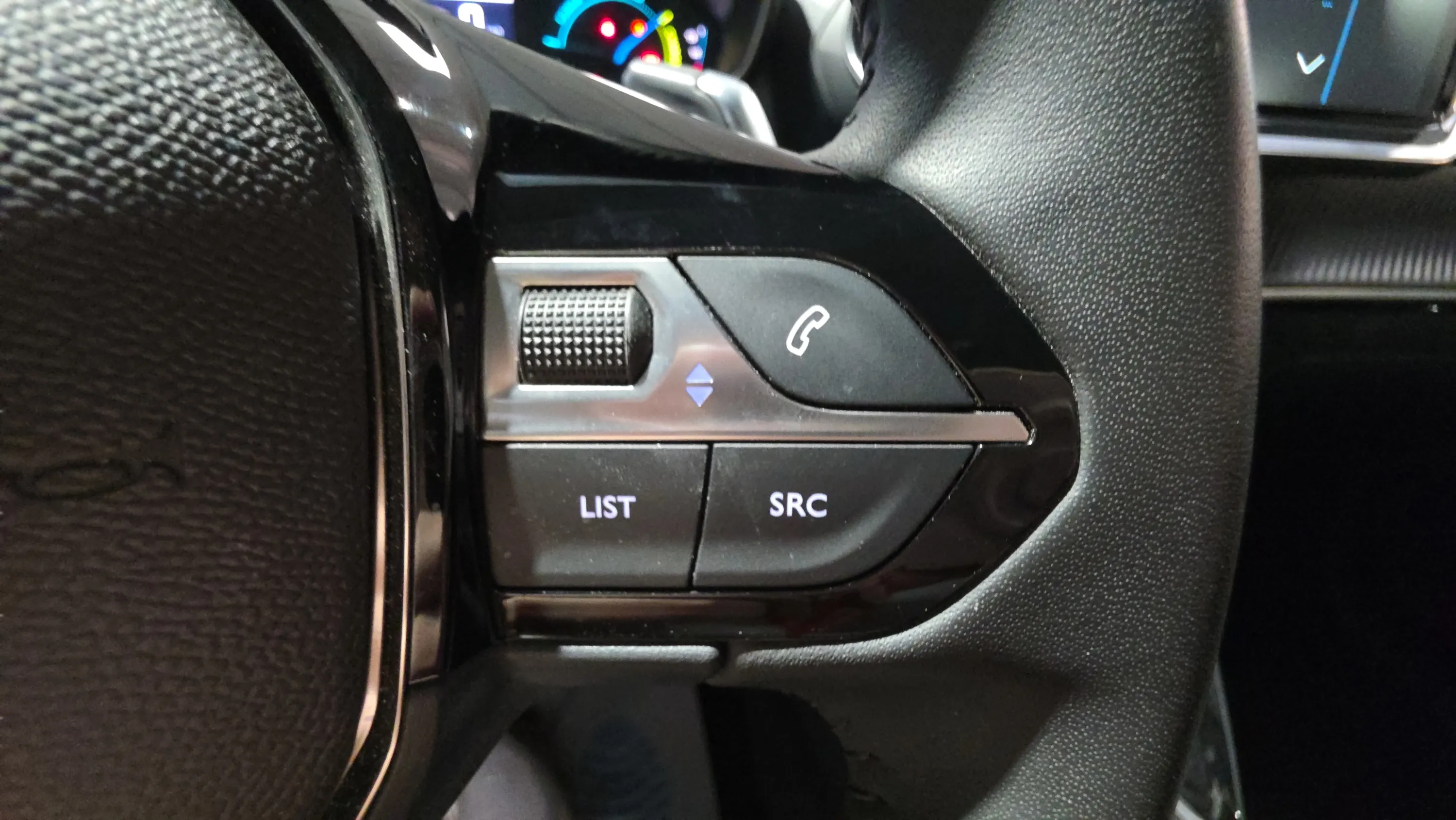Peugeot 208 Style Hybrid 110 eDCS6 - foto 19