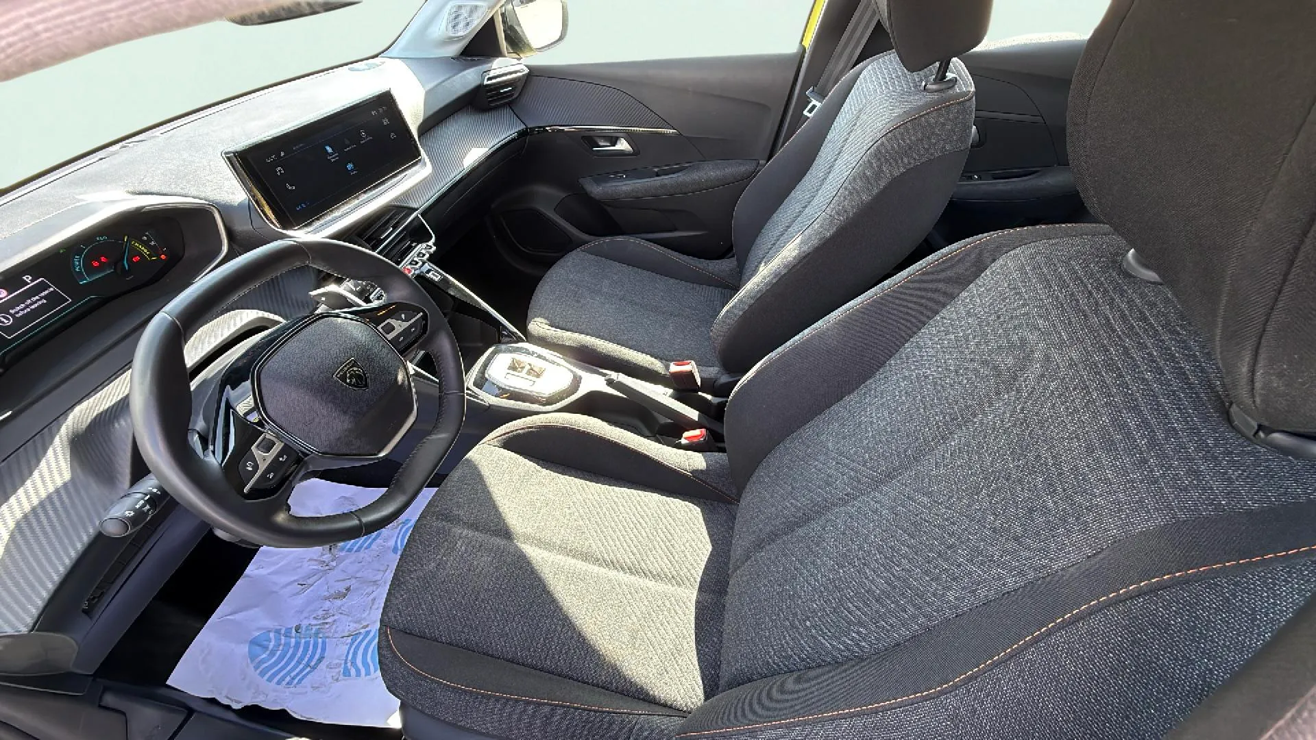 Peugeot 208 Style Hybrid 110 eDCS6 - foto 9