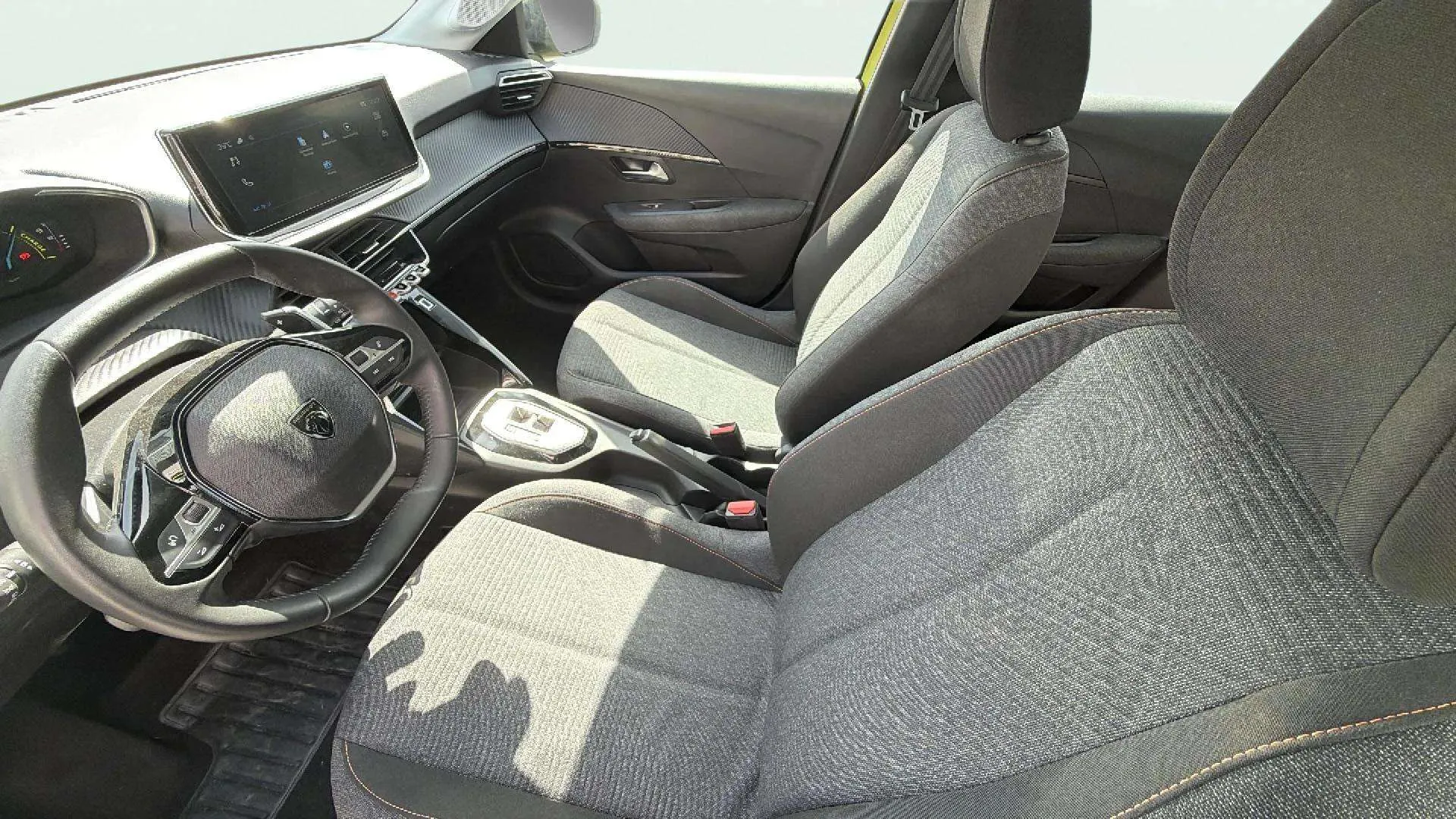 Peugeot 208 Style Hybrid 110 eDCS6 - foto 9