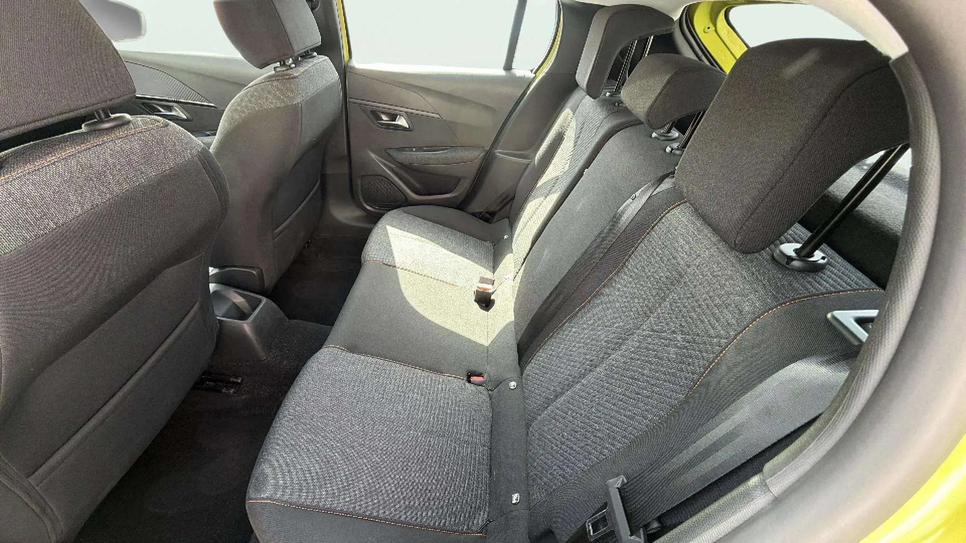Peugeot 208 Style Hybrid 110 eDCS6 - foto 17