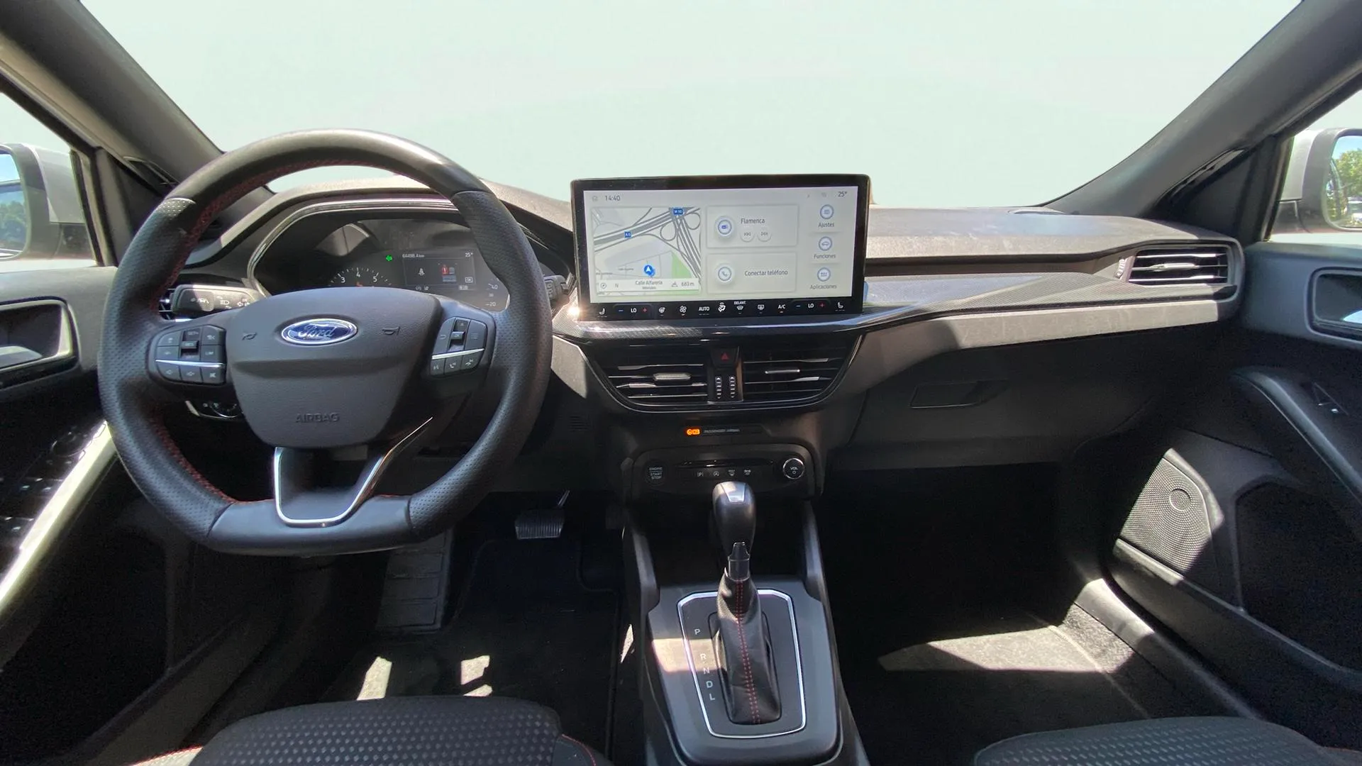 Ford Focus 1.0 EcoBoost MHEV ST-Line SB - foto 16