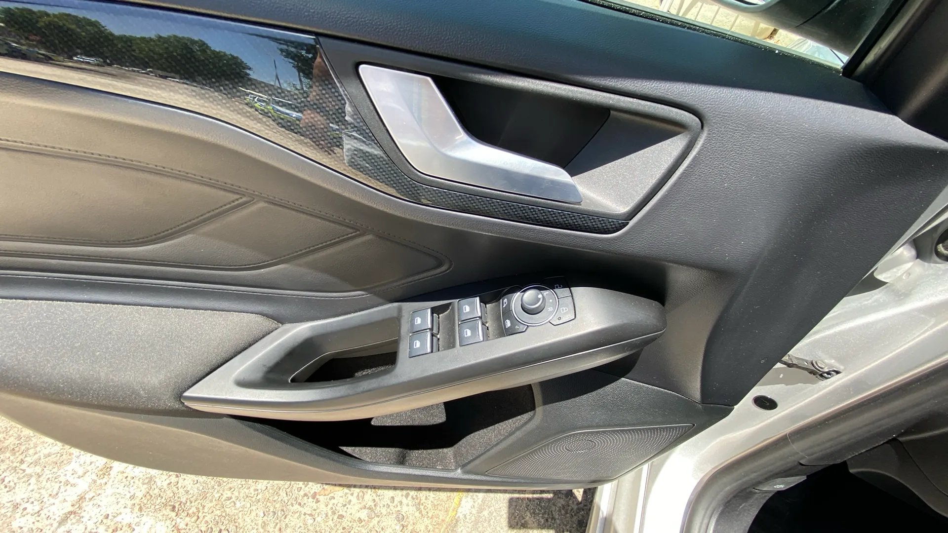 Ford Focus 1.0 EcoBoost MHEV ST-Line SB - foto 18