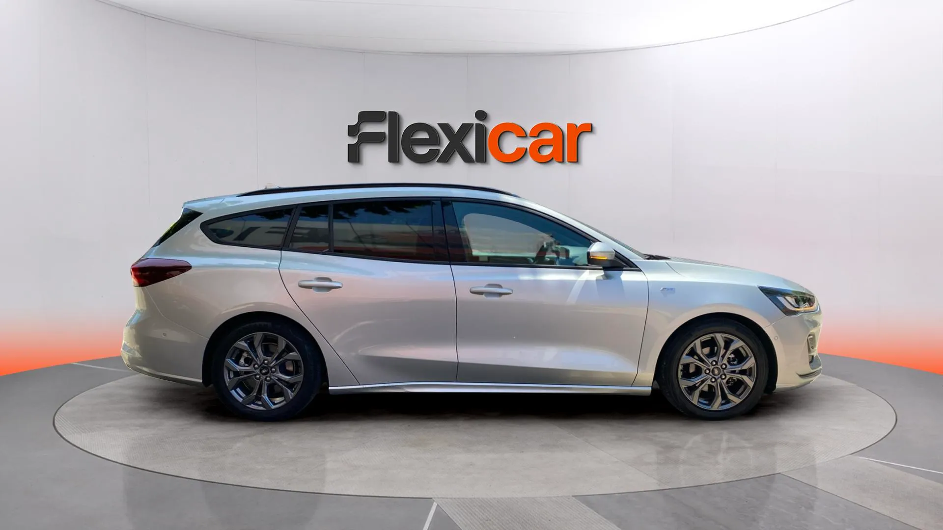 Ford Focus 1.0 EcoBoost MHEV ST-Line SB - foto 7