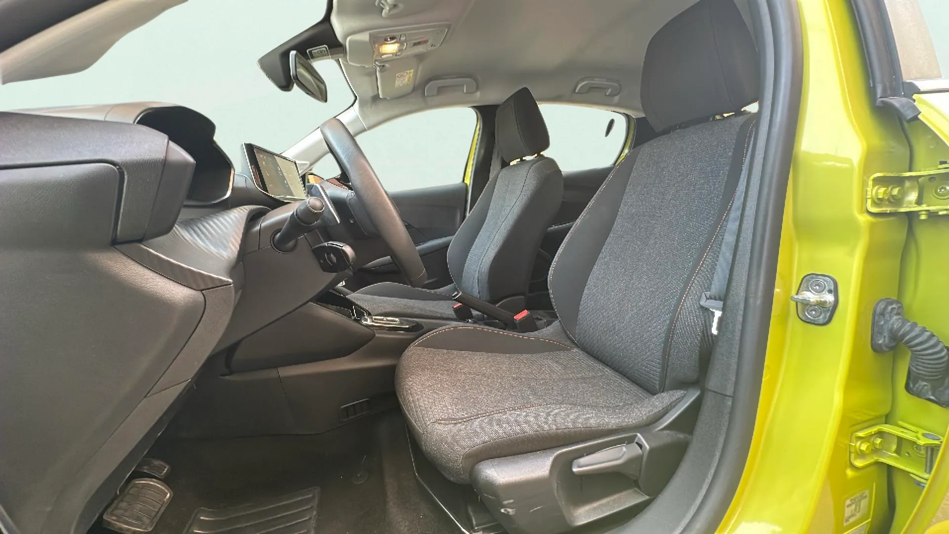 Peugeot 208 Style Hybrid 110 eDCS6 - foto 13