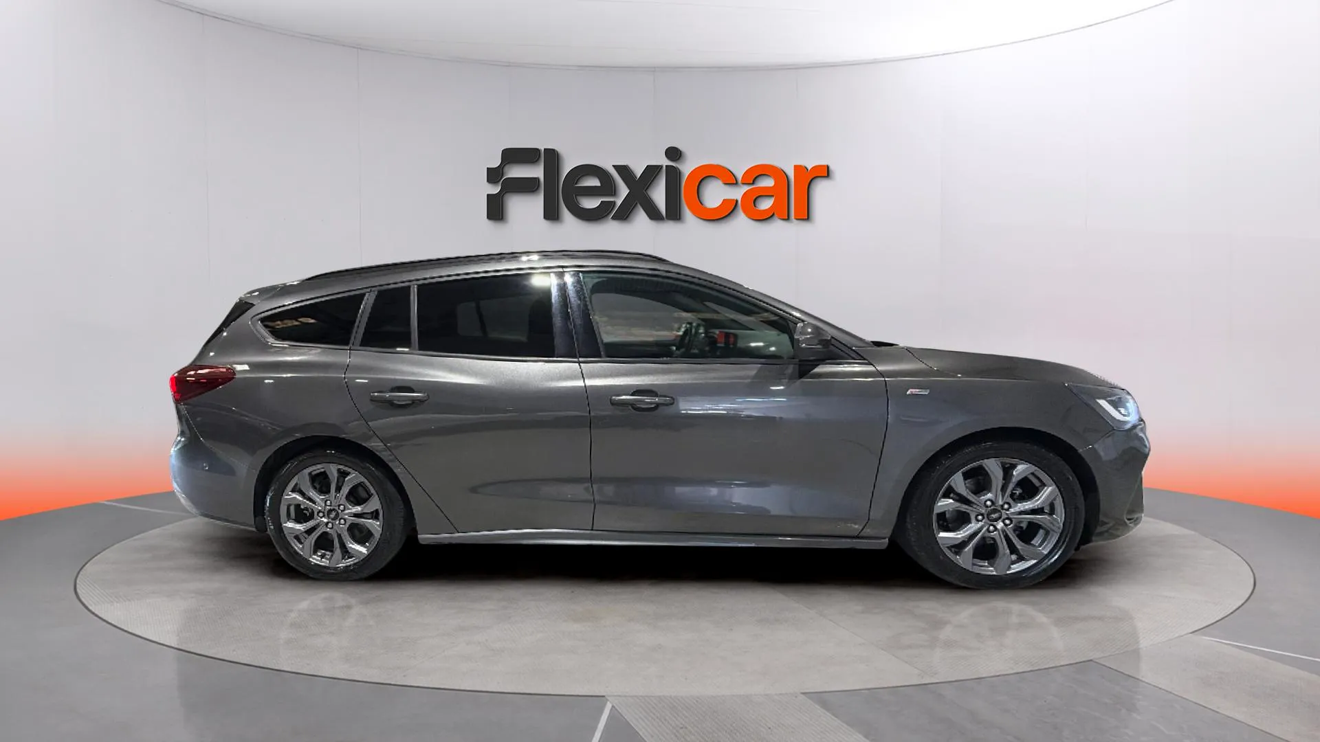 Ford Focus 1.0 EcoBoost MHEV ST-Line - foto 8