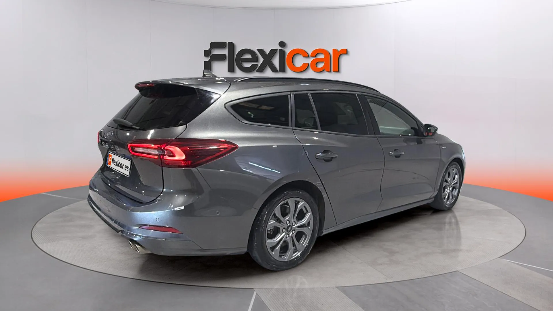 Ford Focus 1.0 EcoBoost MHEV ST-Line - foto 7