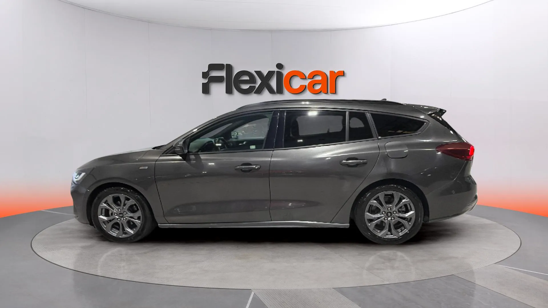 Ford Focus 1.0 EcoBoost MHEV ST-Line - foto 4