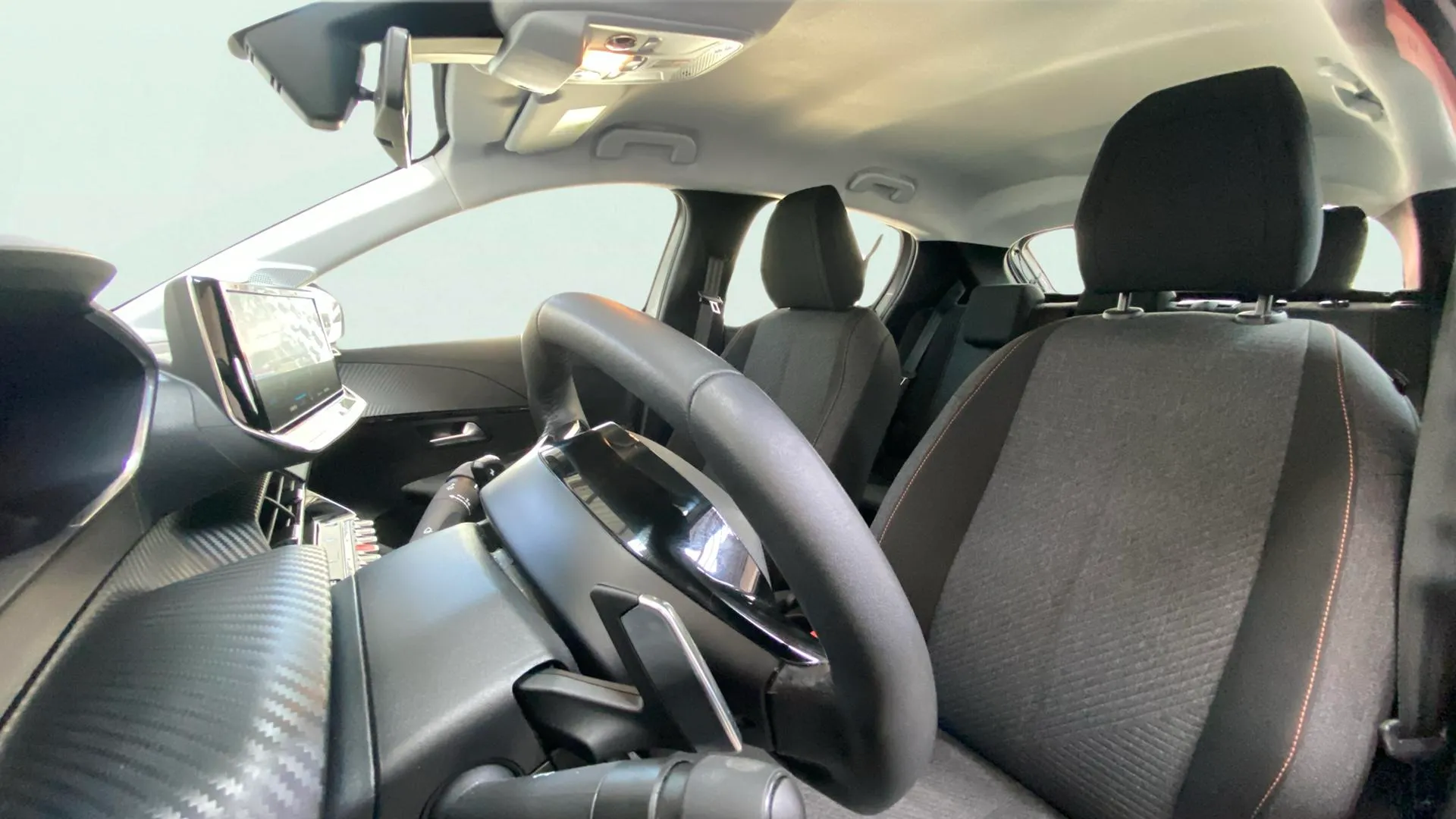 Peugeot 208 Style Hybrid 110 eDCS6 - foto 10