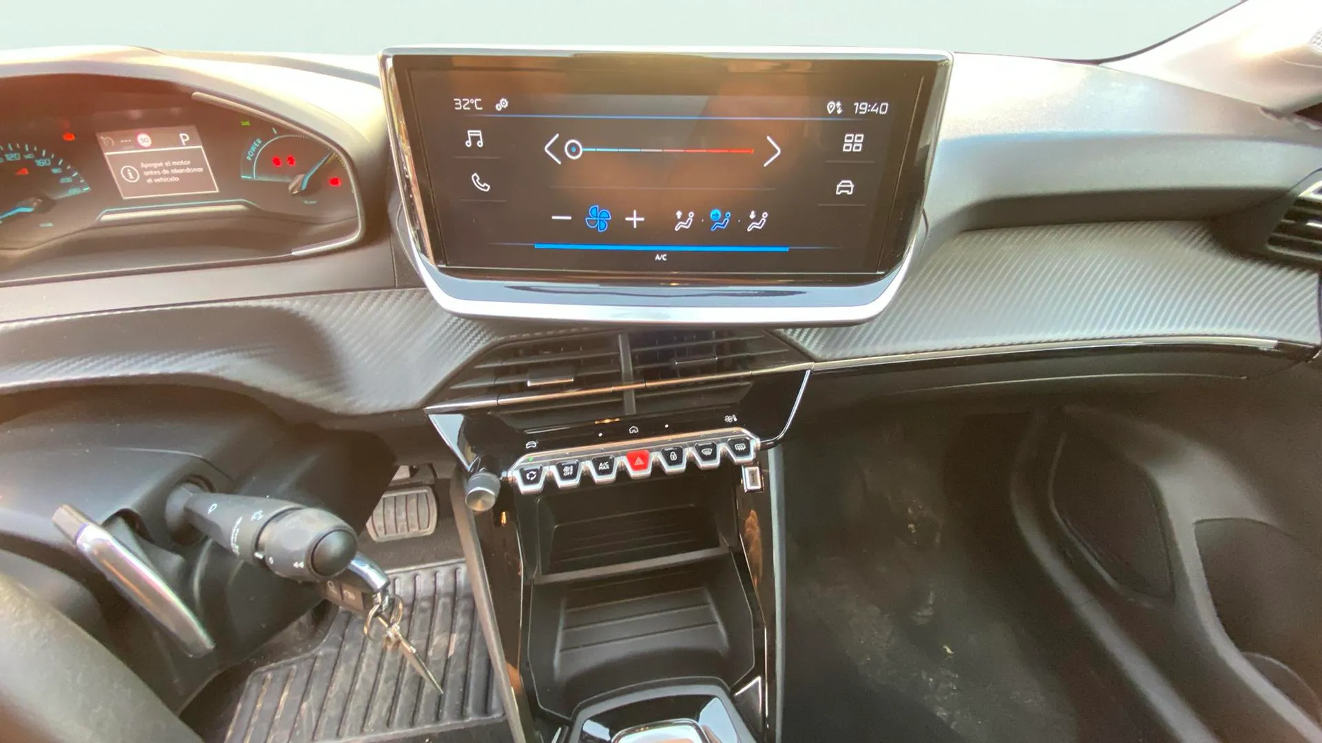 Peugeot 208 Style Hybrid 110 eDCS6 - foto 9