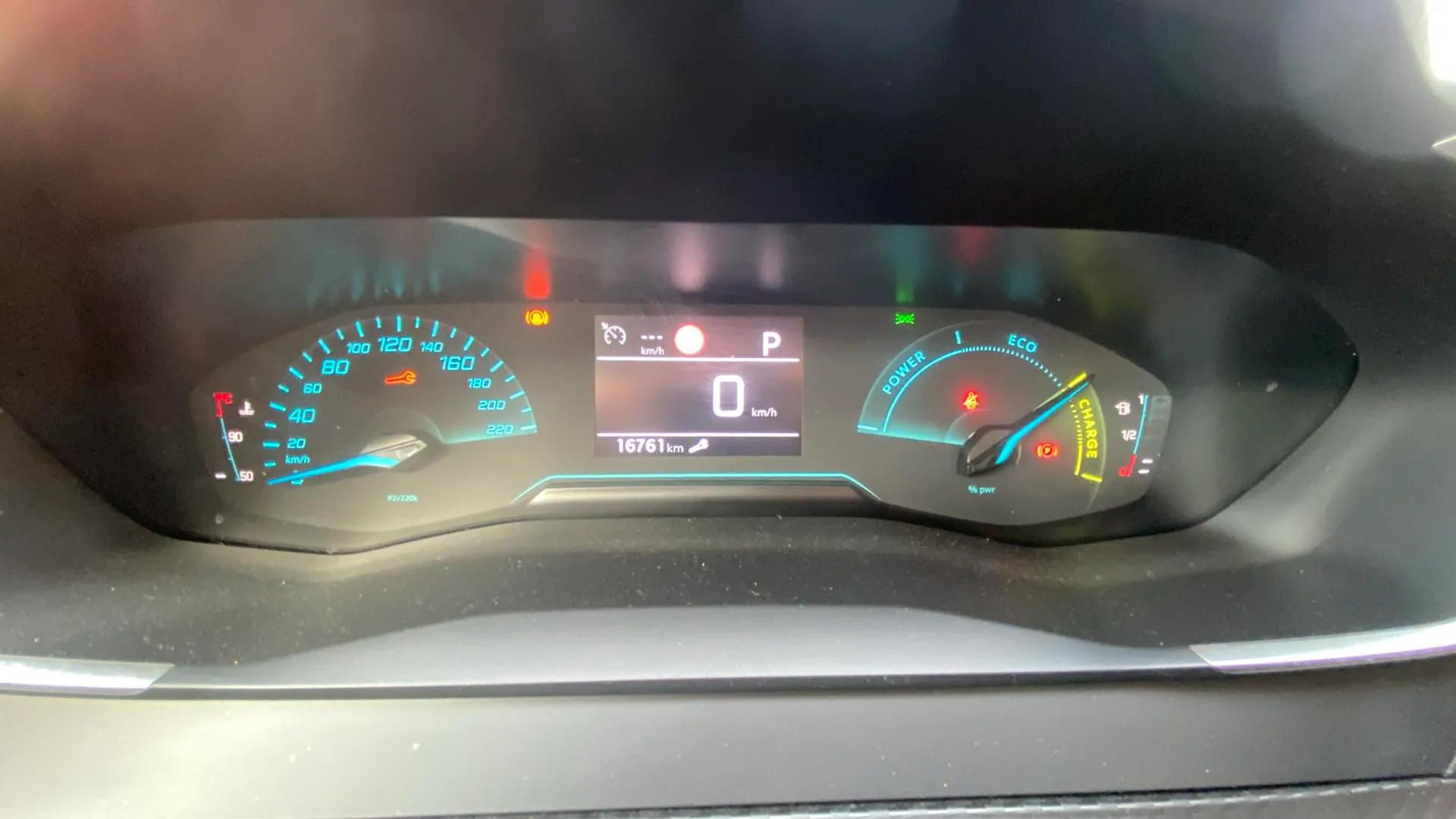 Peugeot 208 Style Hybrid 110 eDCS6 - foto 11