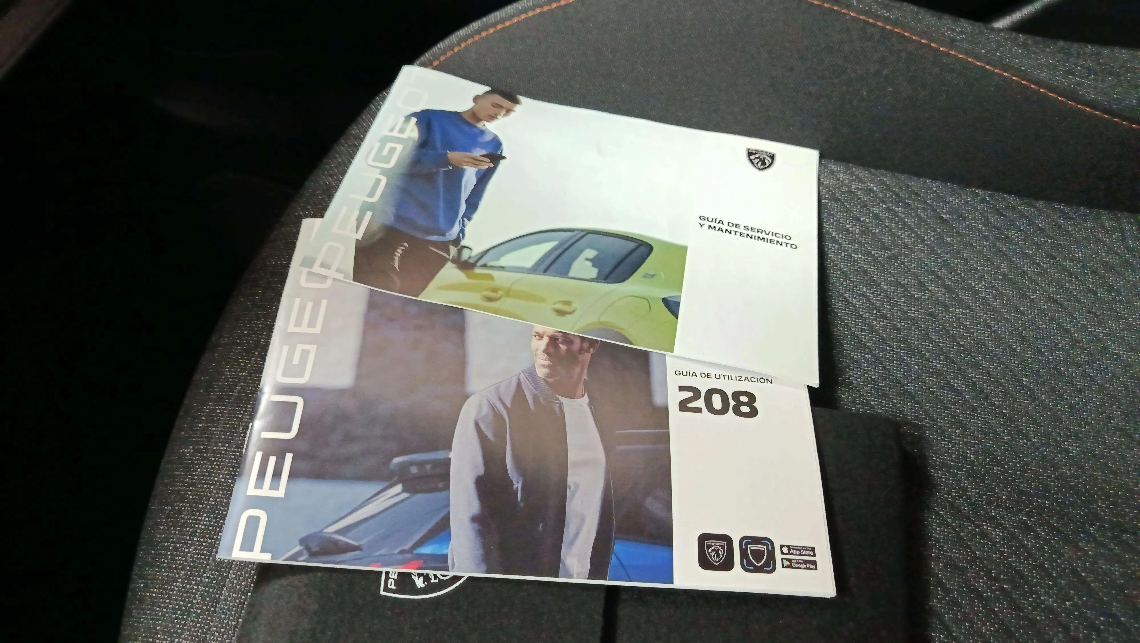 Peugeot 208 Style Hybrid 110 eDCS6 - foto 24
