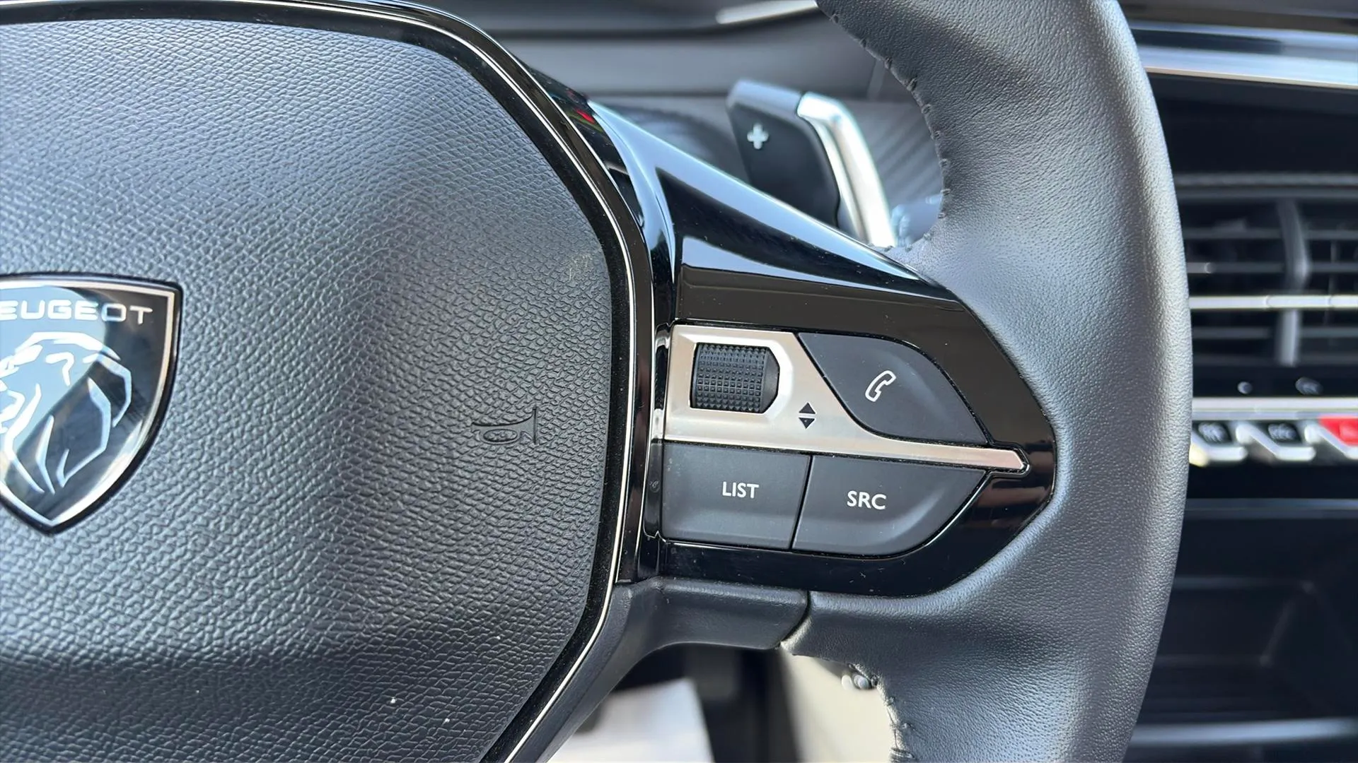 Peugeot 208 Style Hybrid 110 eDCS6 - foto 18