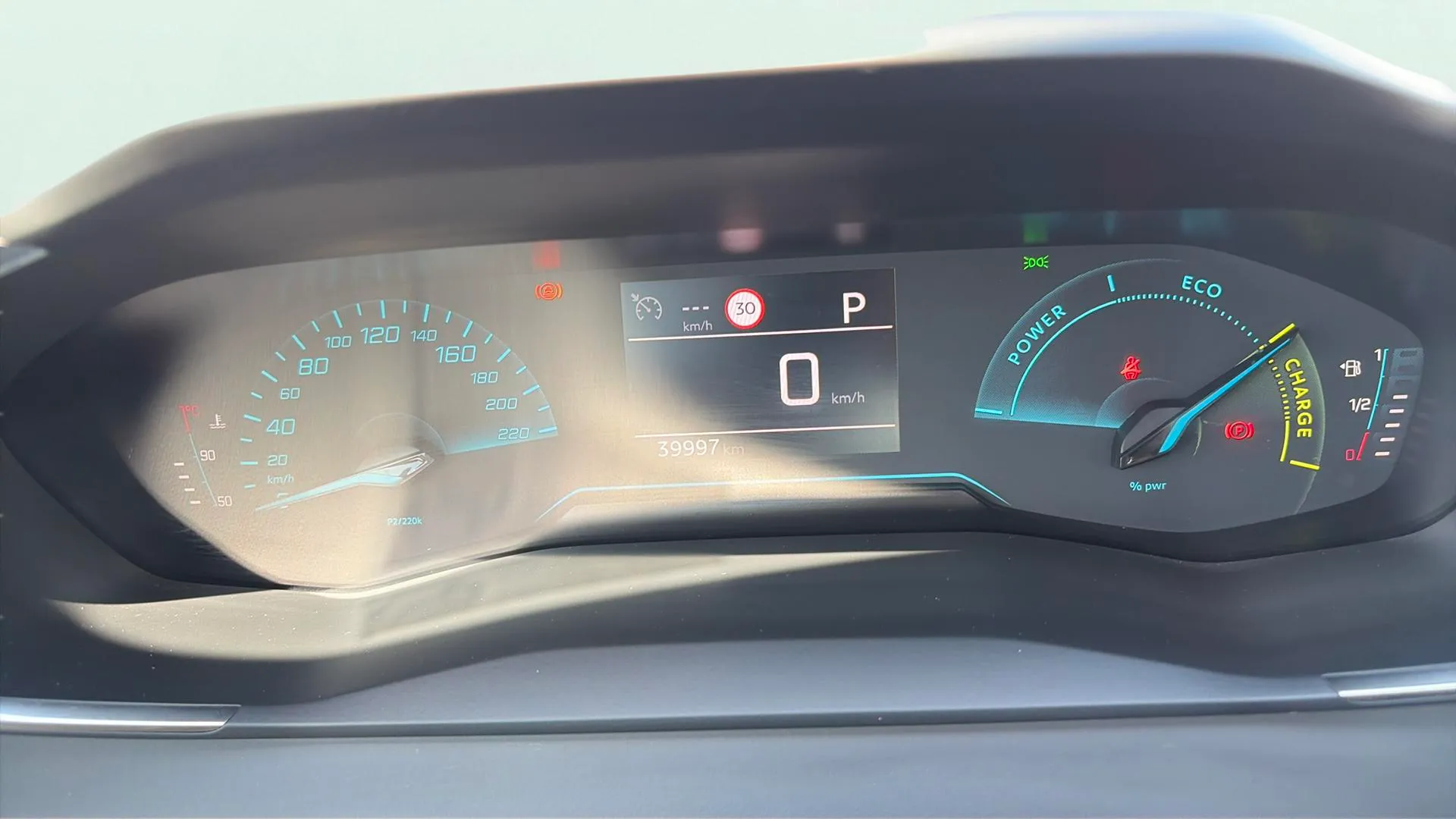 Peugeot 208 Style Hybrid 110 eDCS6 - foto 19